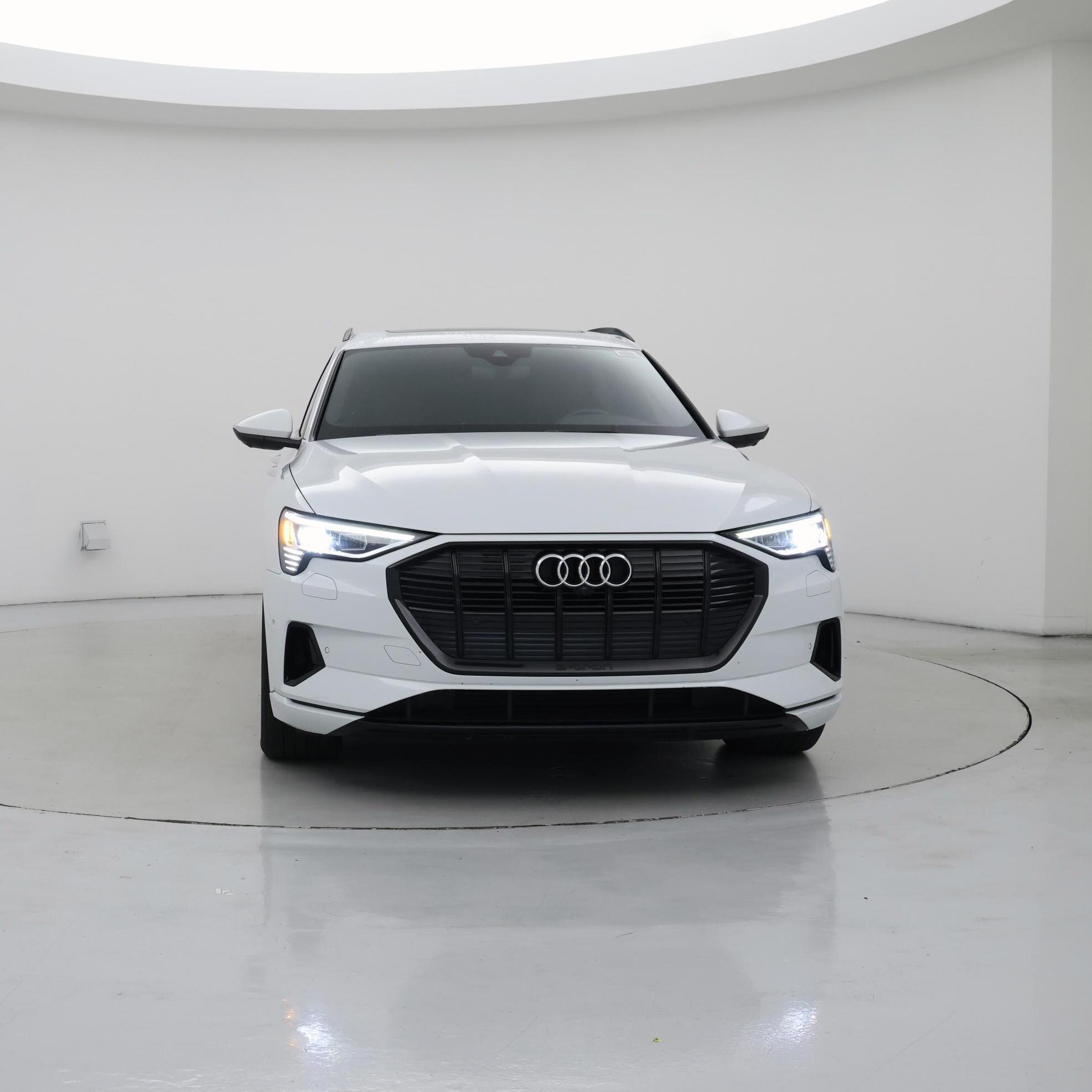 Thumbnail: 2021 Audi e-tron - 5