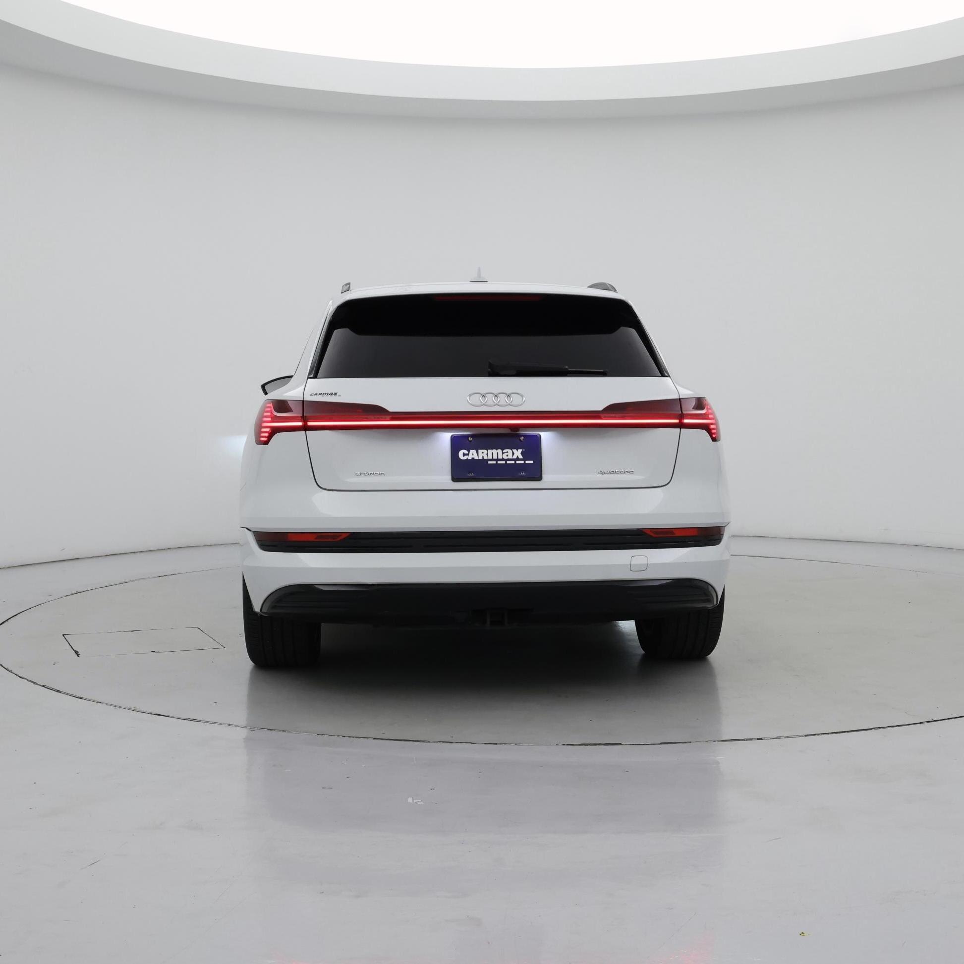 Thumbnail: 2021 Audi e-tron - 6