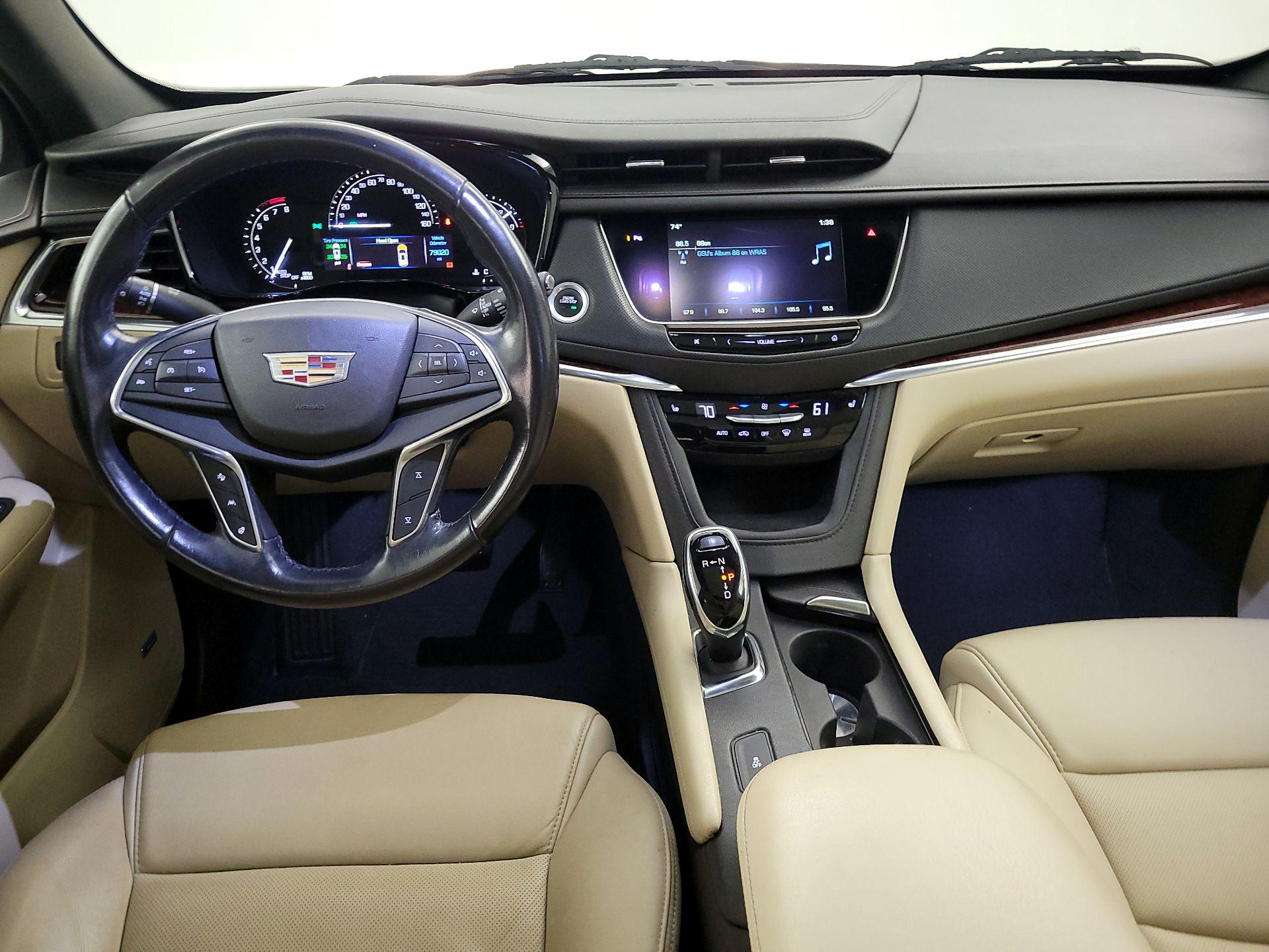 Thumbnail: 2019 Cadillac XT5 - 9