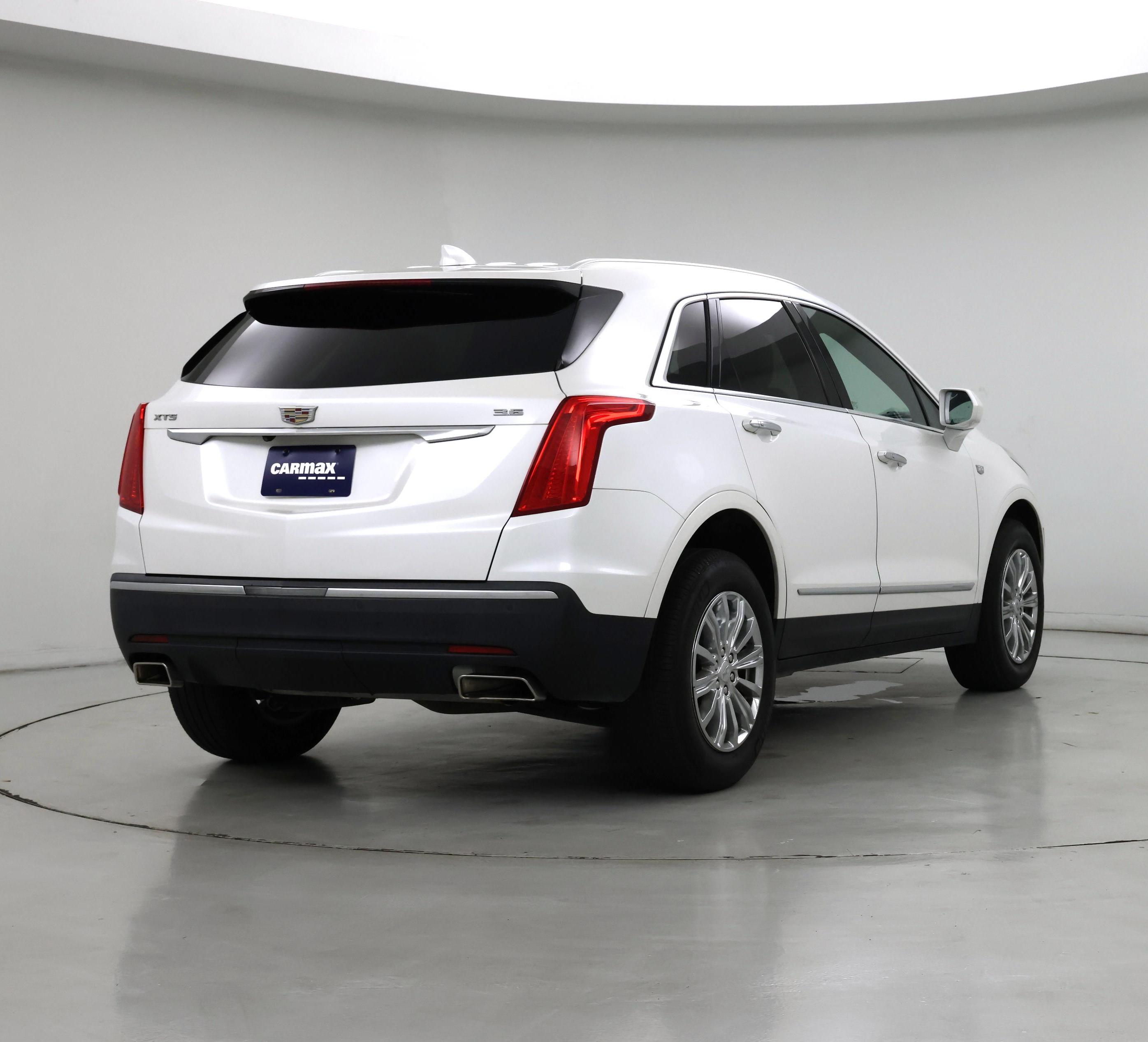 Thumbnail: 2019 Cadillac XT5 - 8
