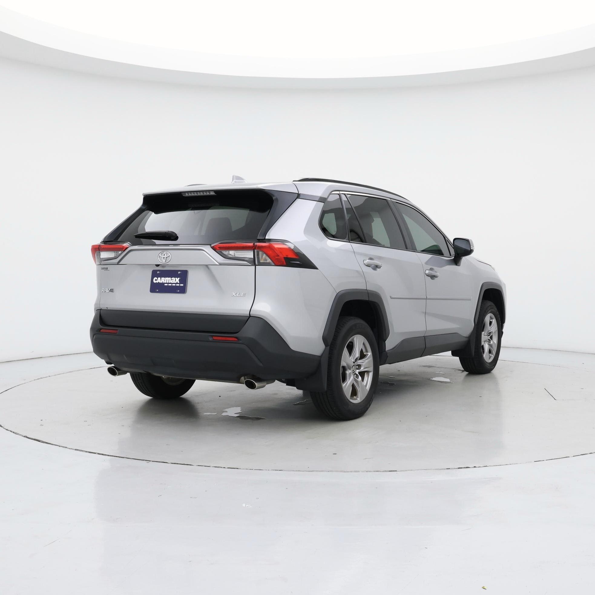 Thumbnail: 2022 Toyota RAV4 - 8