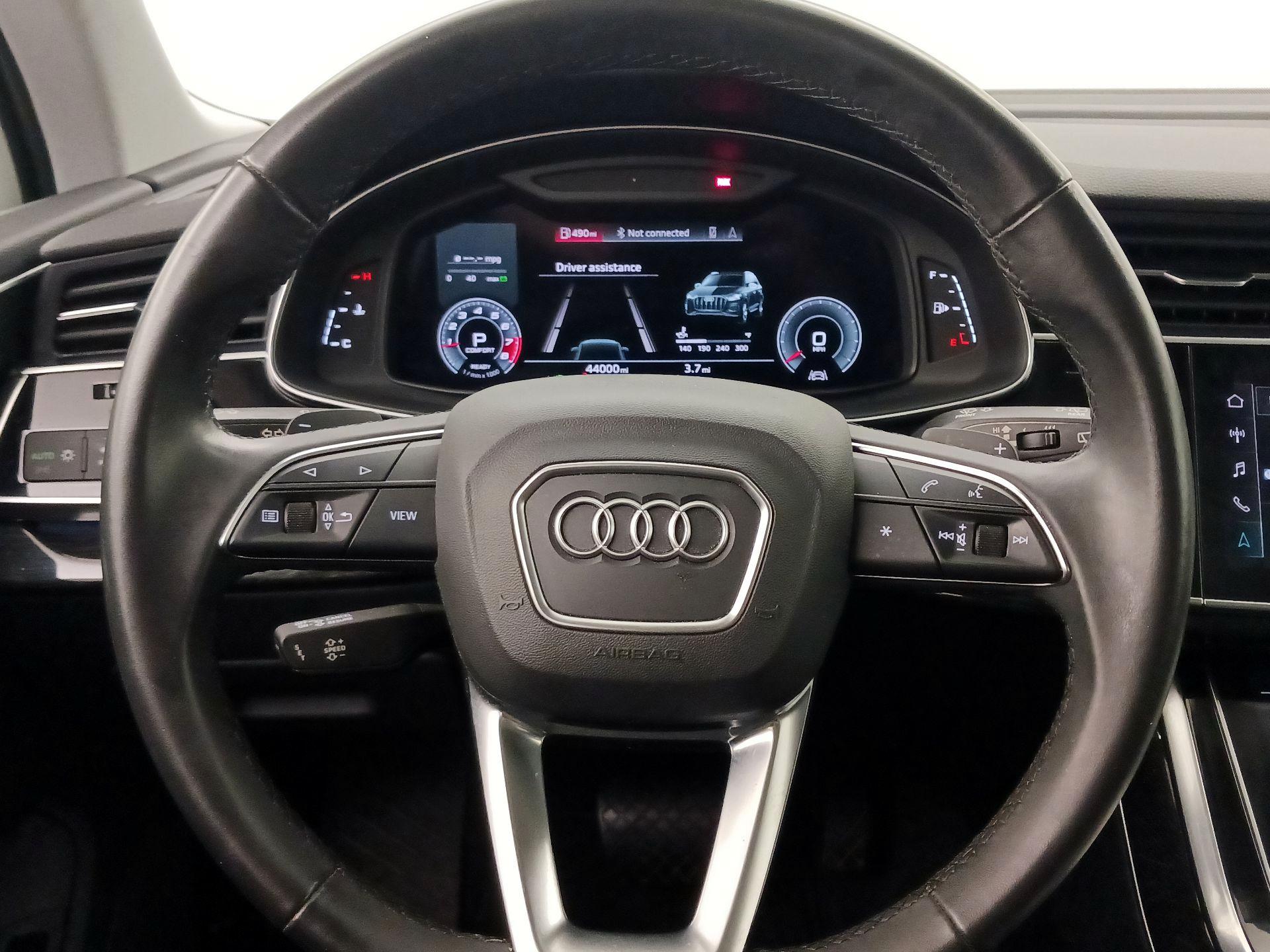 Thumbnail: 2021 Audi Q7 - 10