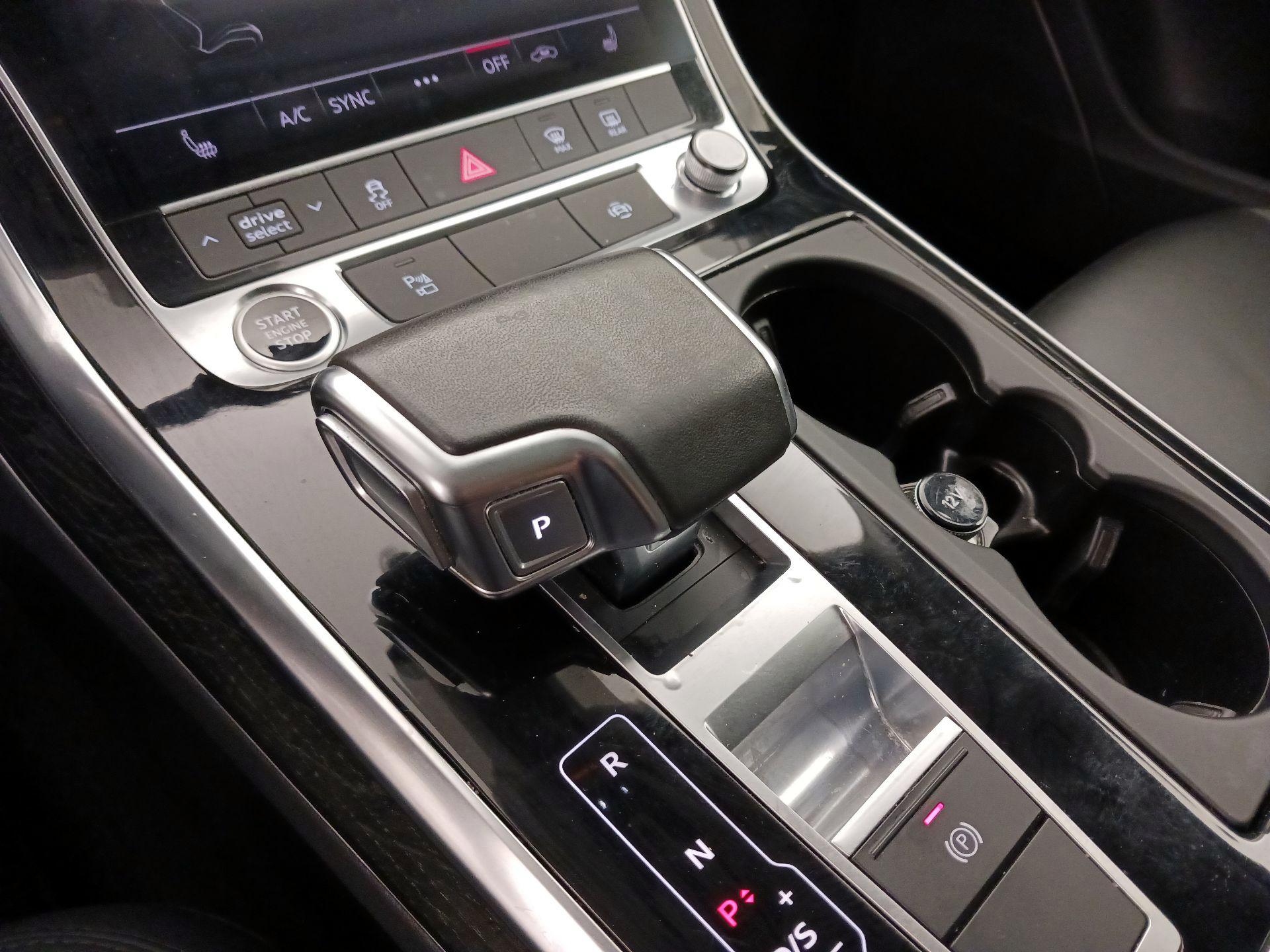 Thumbnail: 2021 Audi Q7 - 18