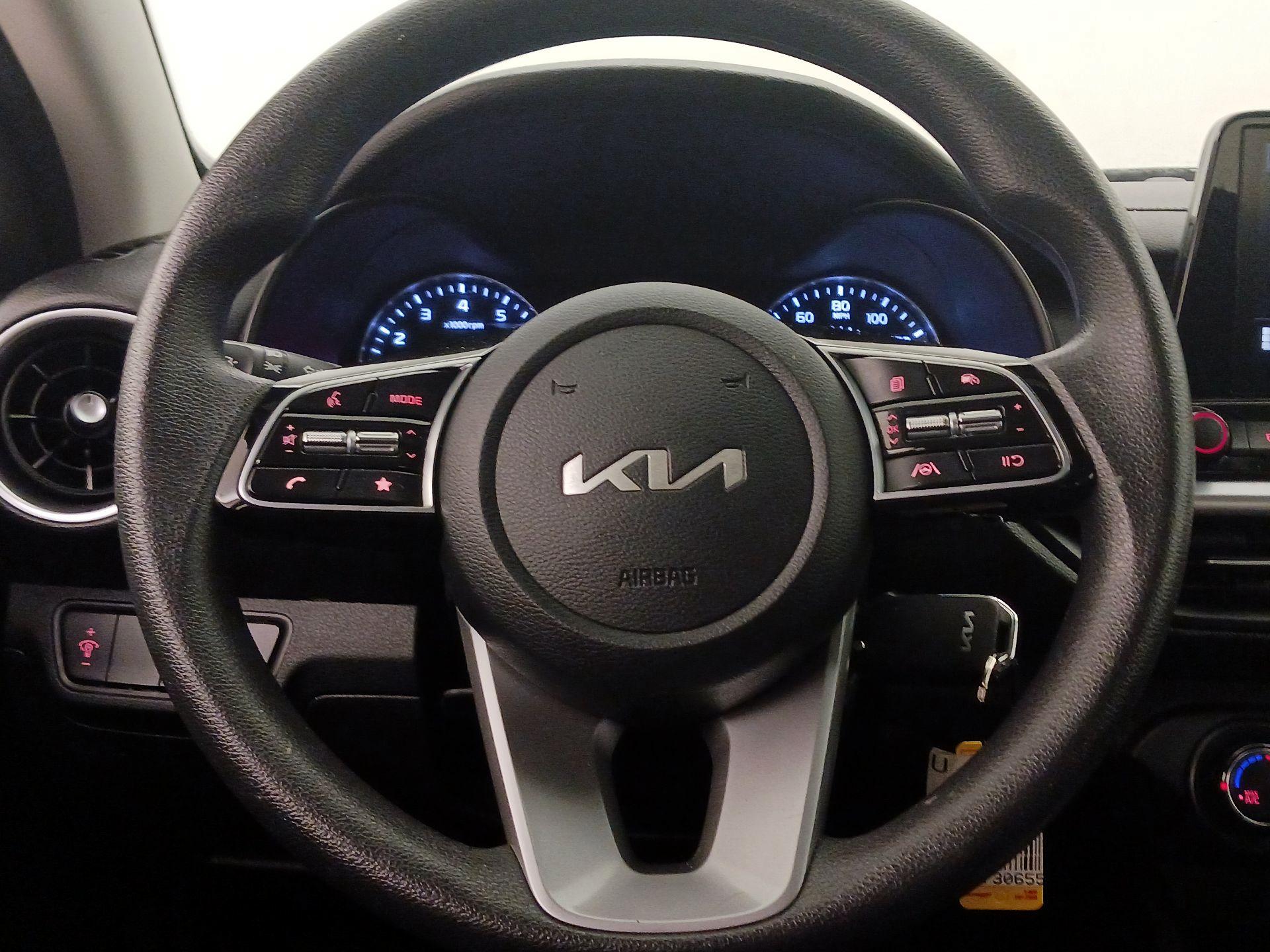 Thumbnail: 2023 Kia Forte - 10