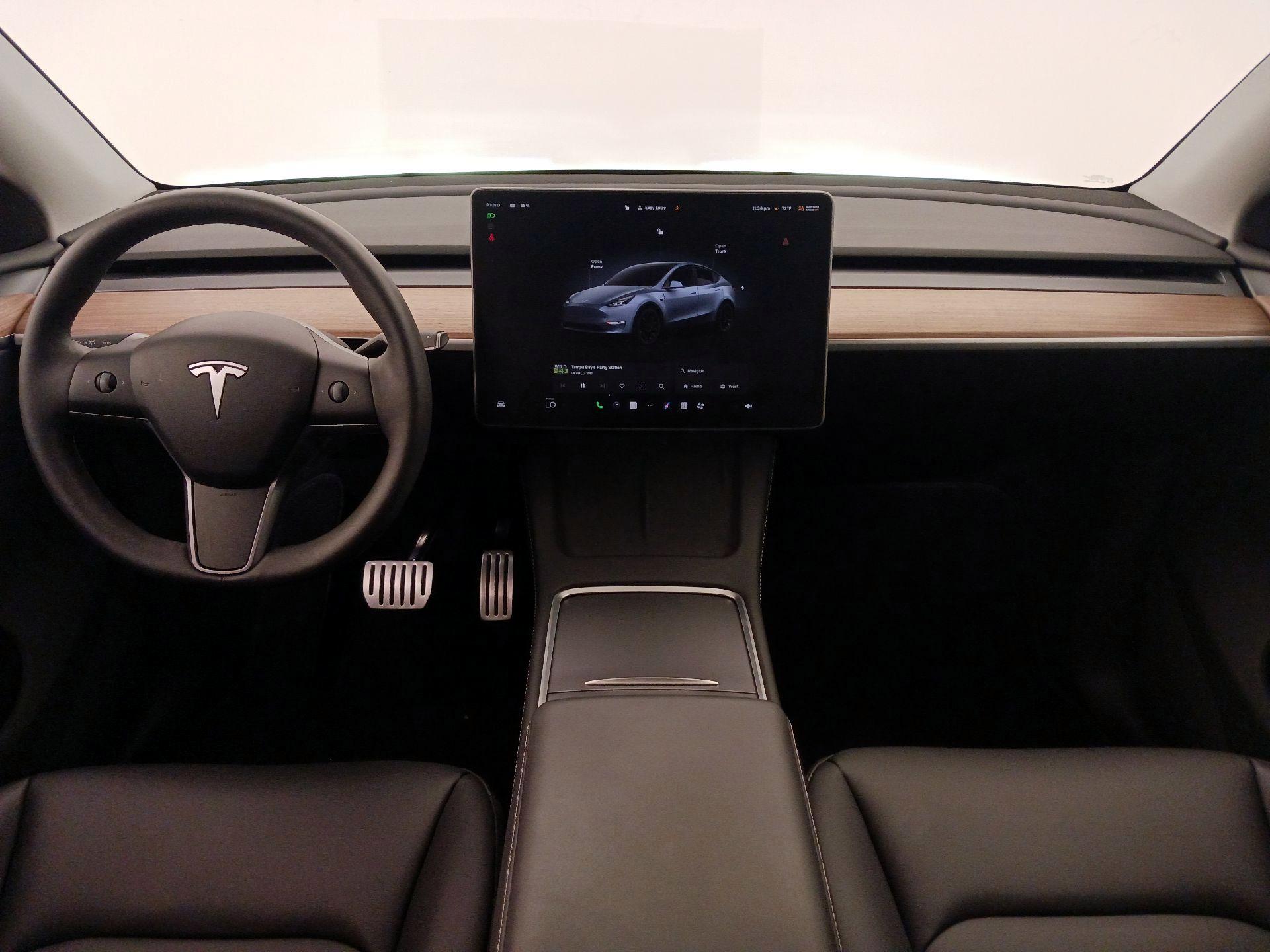 Thumbnail: 2025 Tesla Model Y - 9