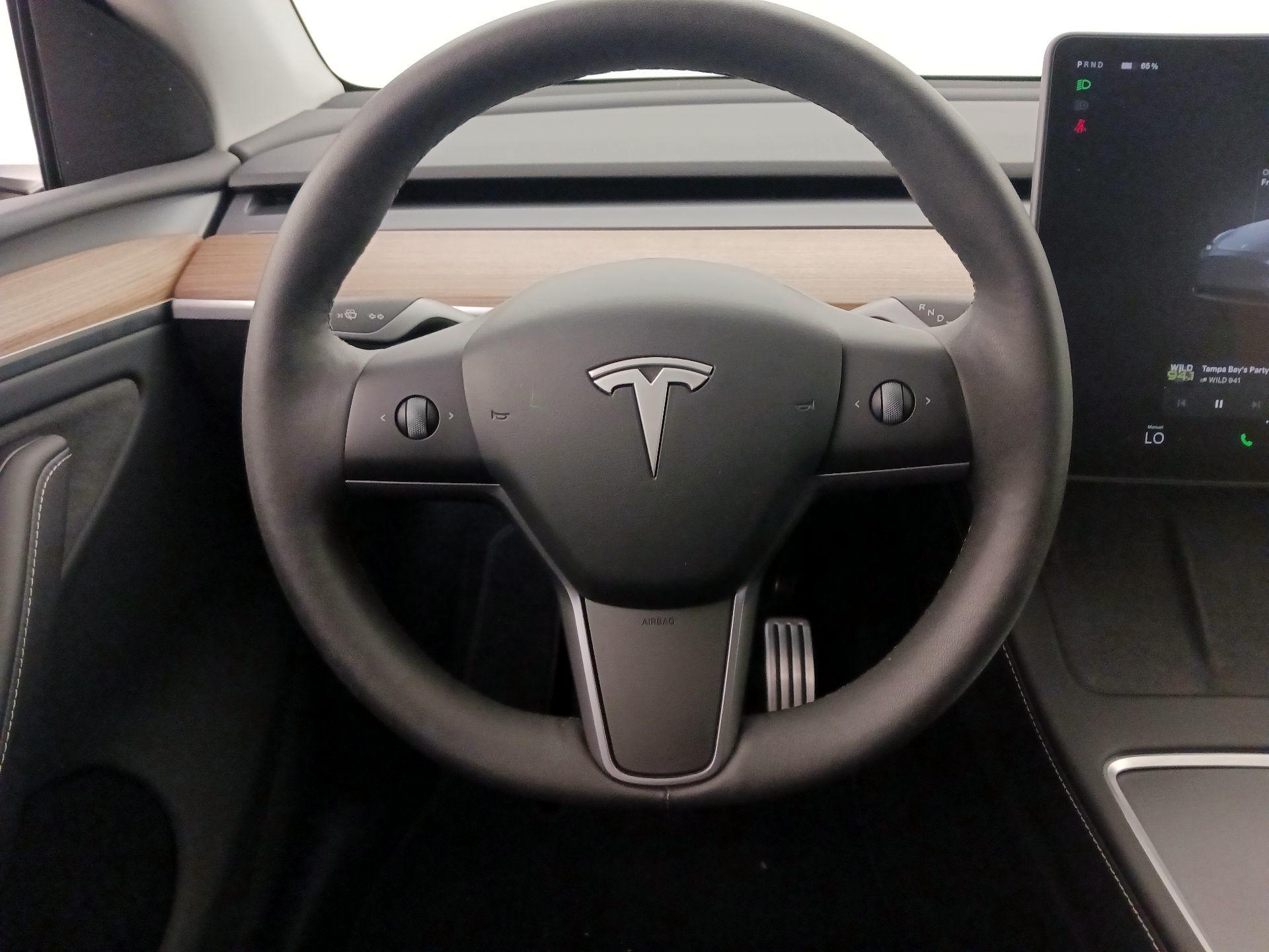 Thumbnail: 2025 Tesla Model Y - 10