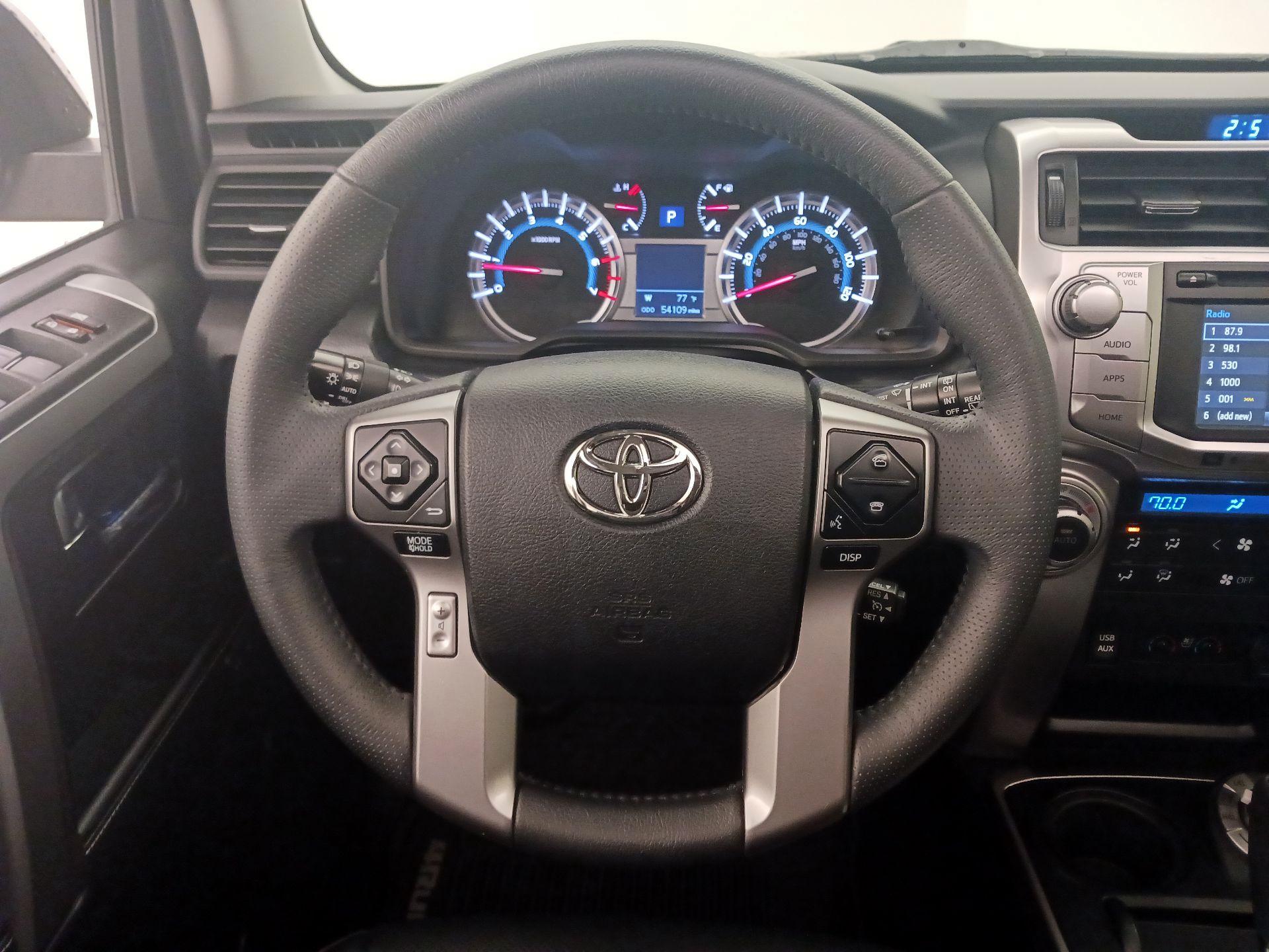 Thumbnail: 2019 Toyota 4Runner - 10