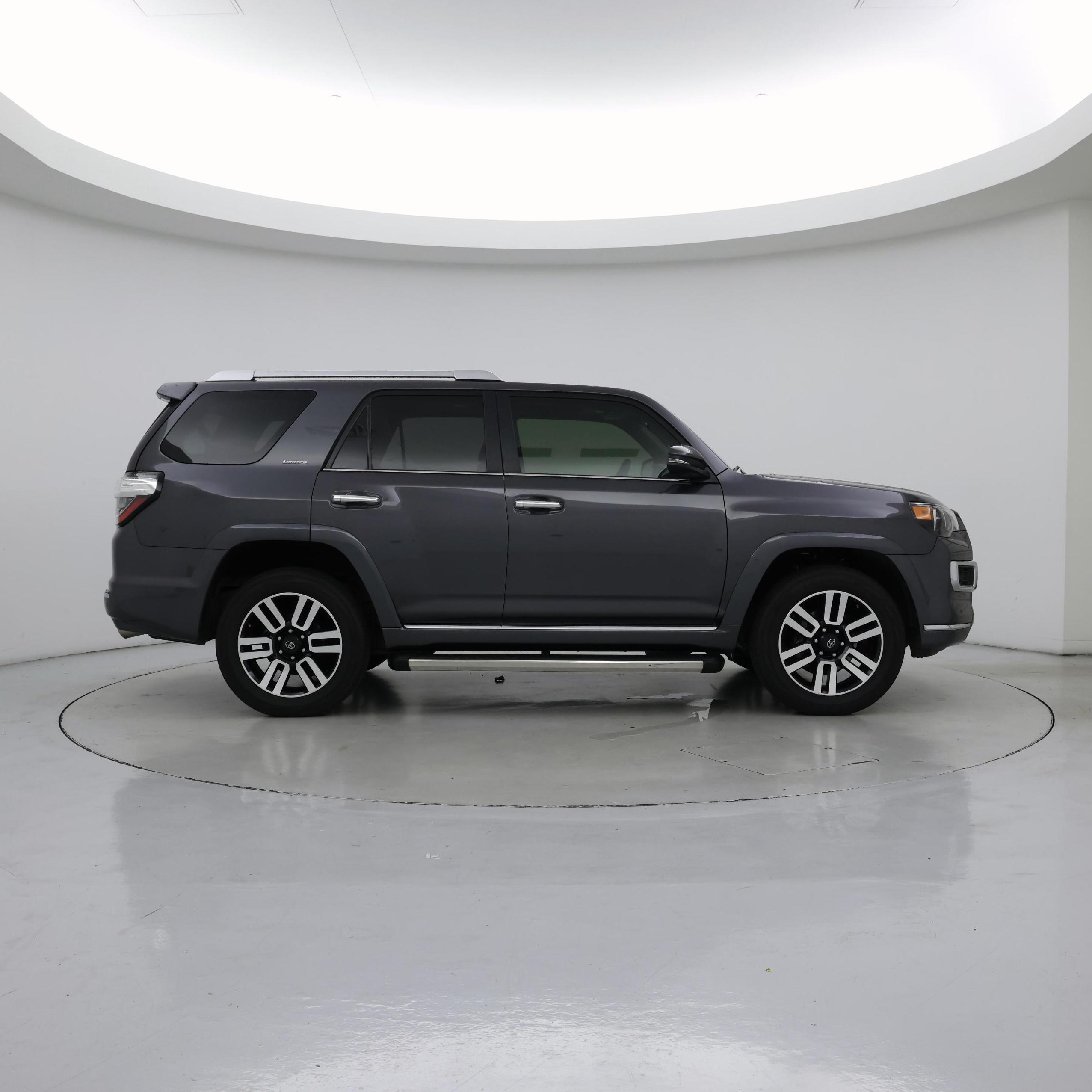 Thumbnail: 2019 Toyota 4Runner - 7