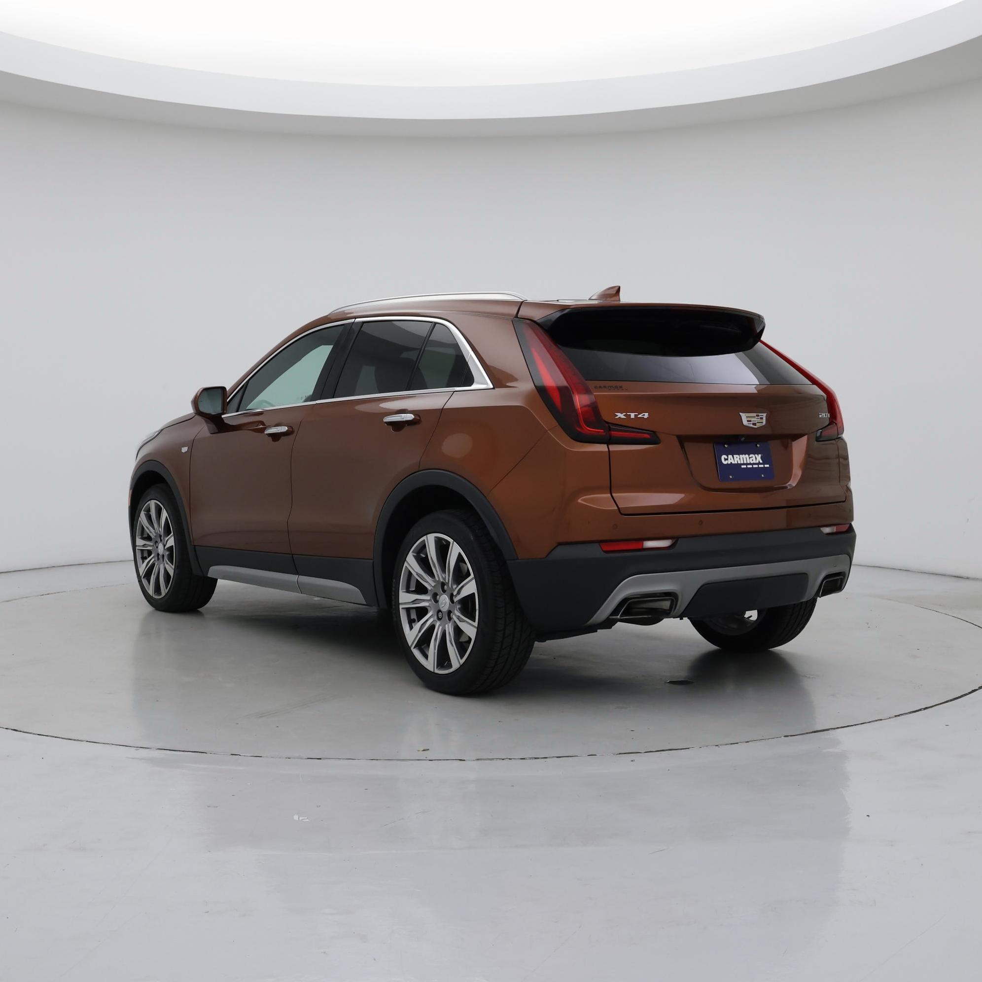 Thumbnail: 2019 Cadillac XT4 - 2