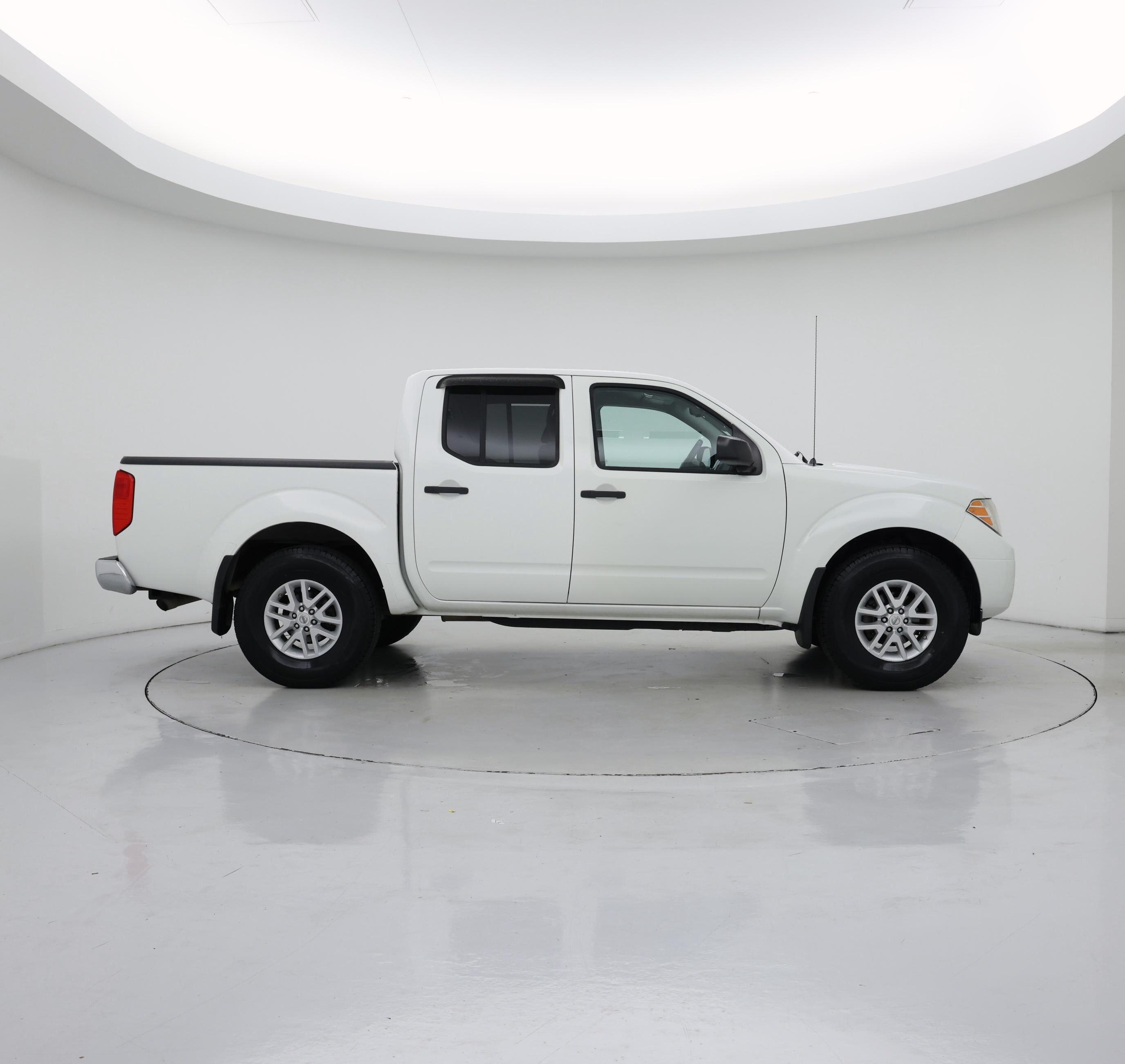 Thumbnail: 2017 Nissan Frontier - 7