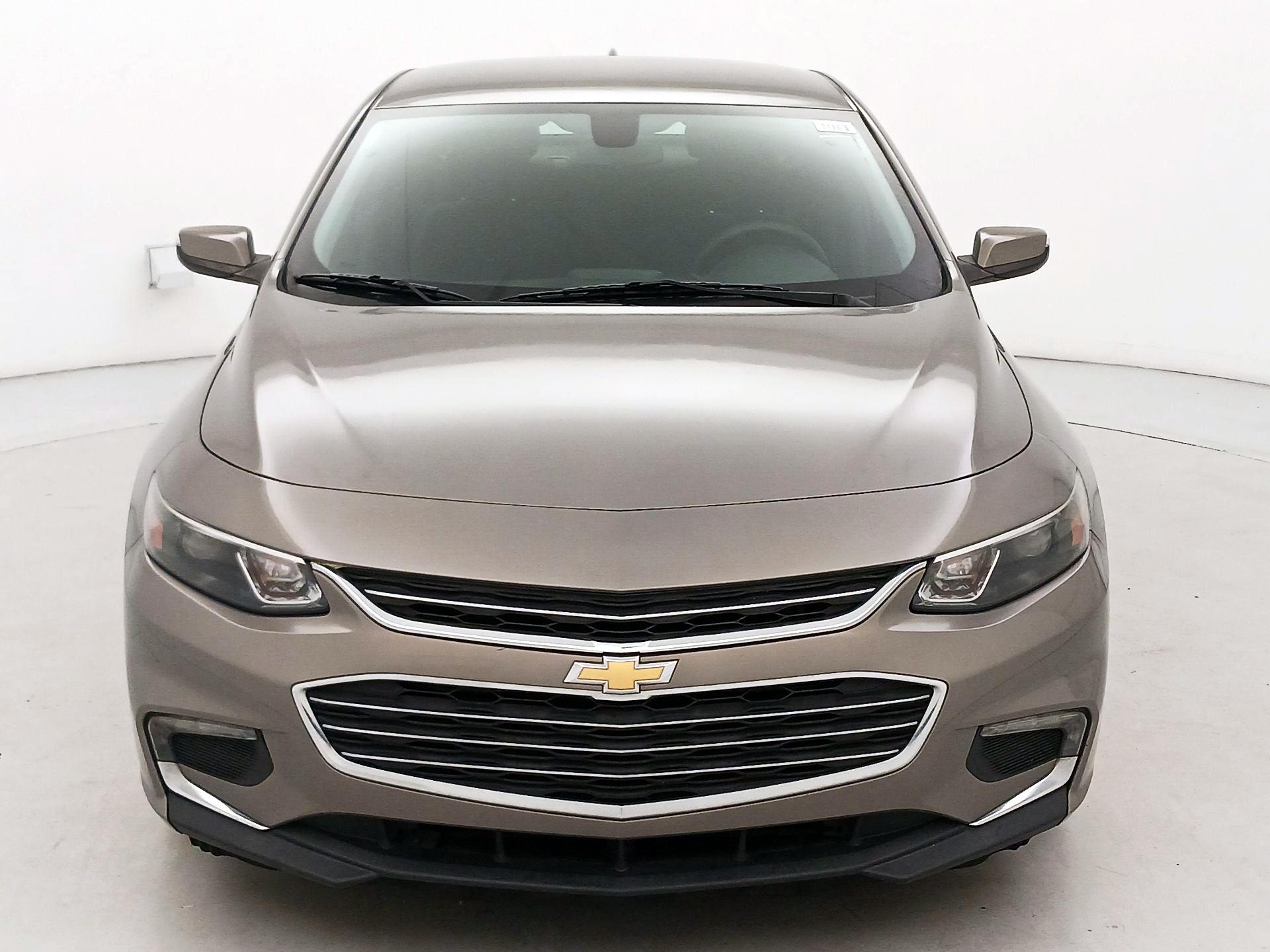 Thumbnail: 2017 Chevrolet Malibu - 2