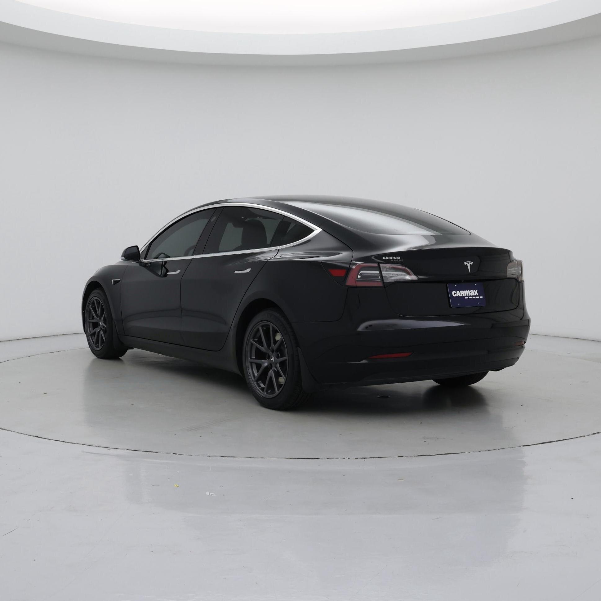 Thumbnail: 2019 Tesla Model 3 - 2