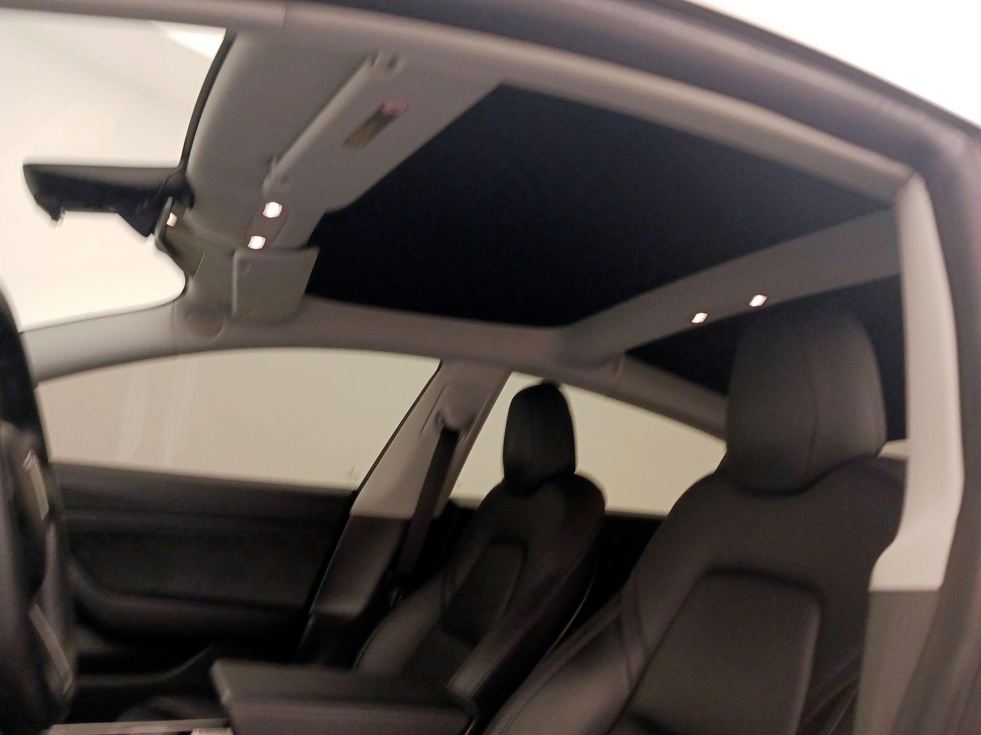 Thumbnail: 2019 Tesla Model 3 - 19