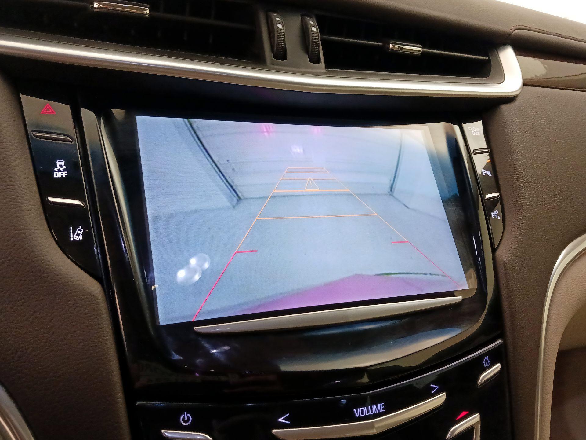 Thumbnail: 2014 Cadillac XTS - 15