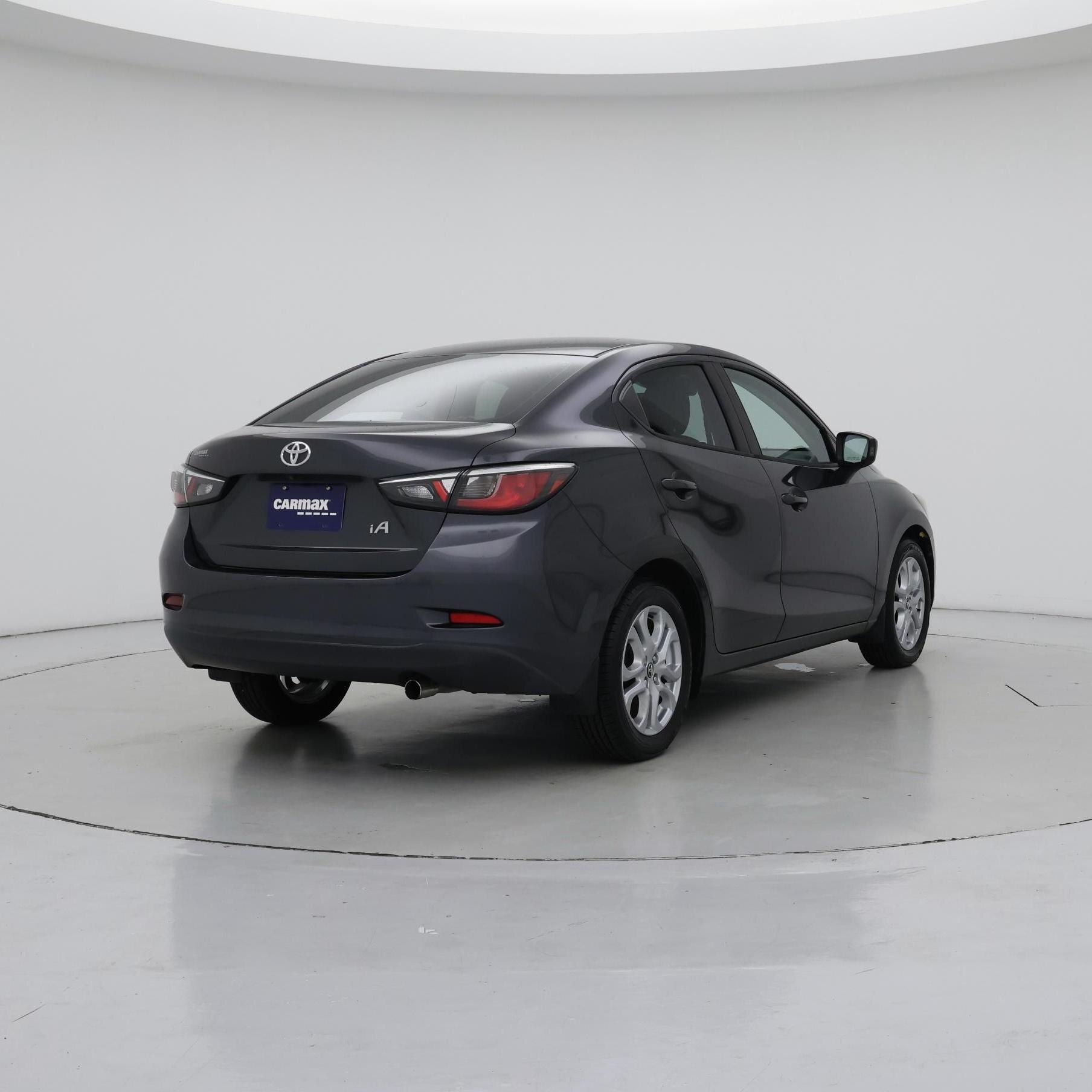 Thumbnail: 2018 Toyota Yaris iA - 8