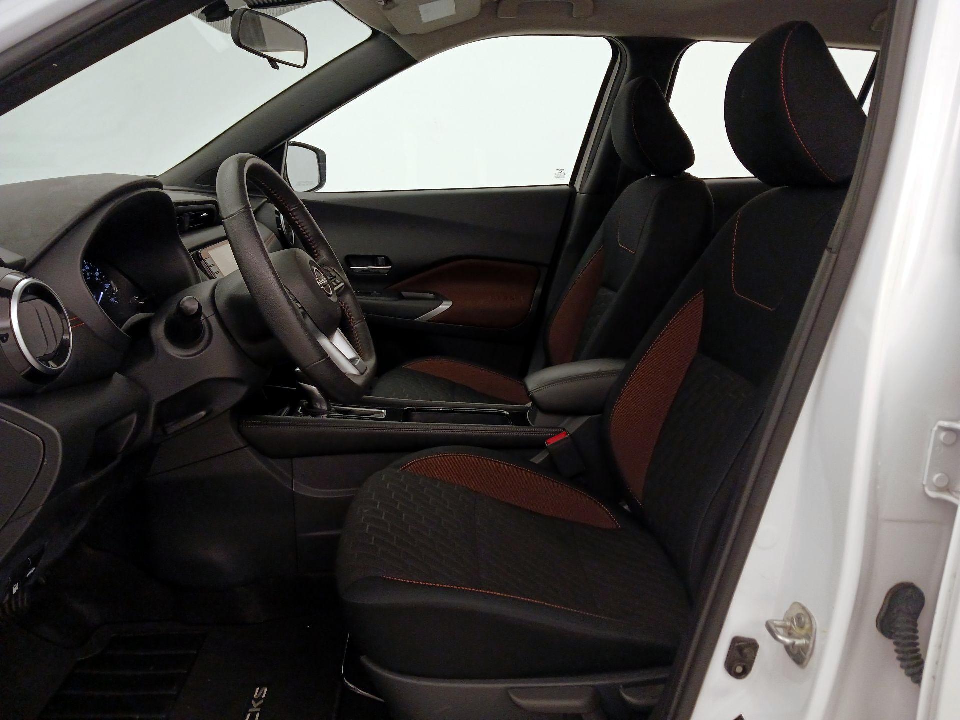 Thumbnail: 2023 Nissan Kicks - 11