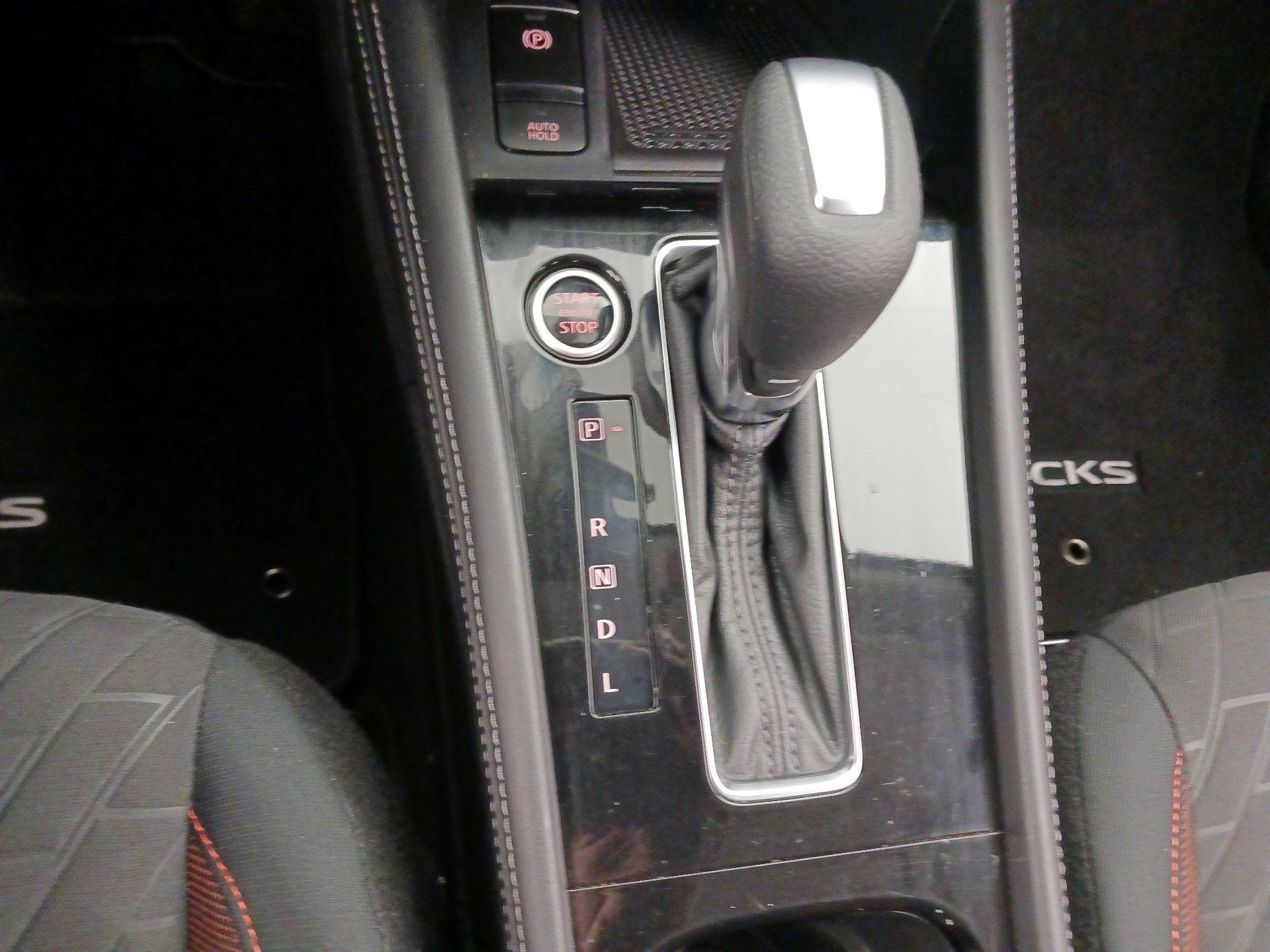 Thumbnail: 2023 Nissan Kicks - 16