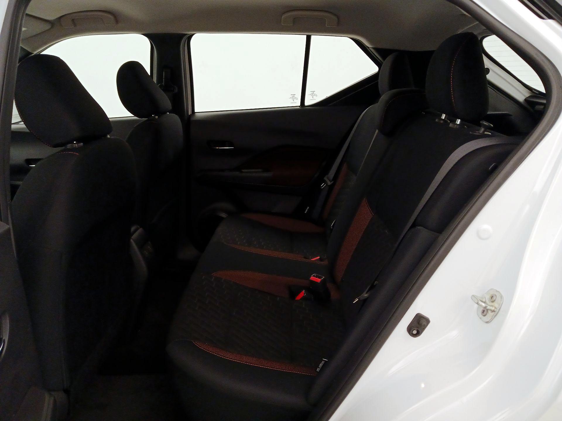 Thumbnail: 2023 Nissan Kicks - 18