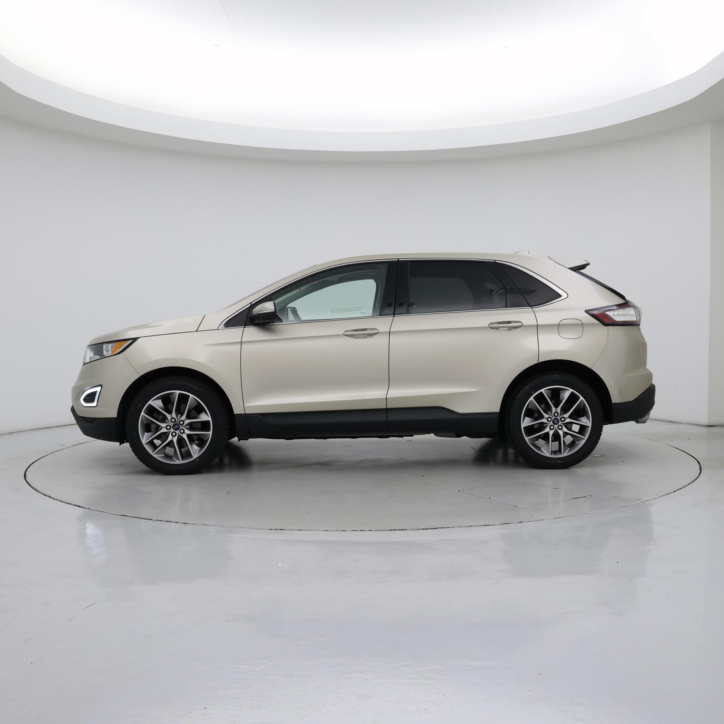 Thumbnail: 2017 Ford Edge - 3