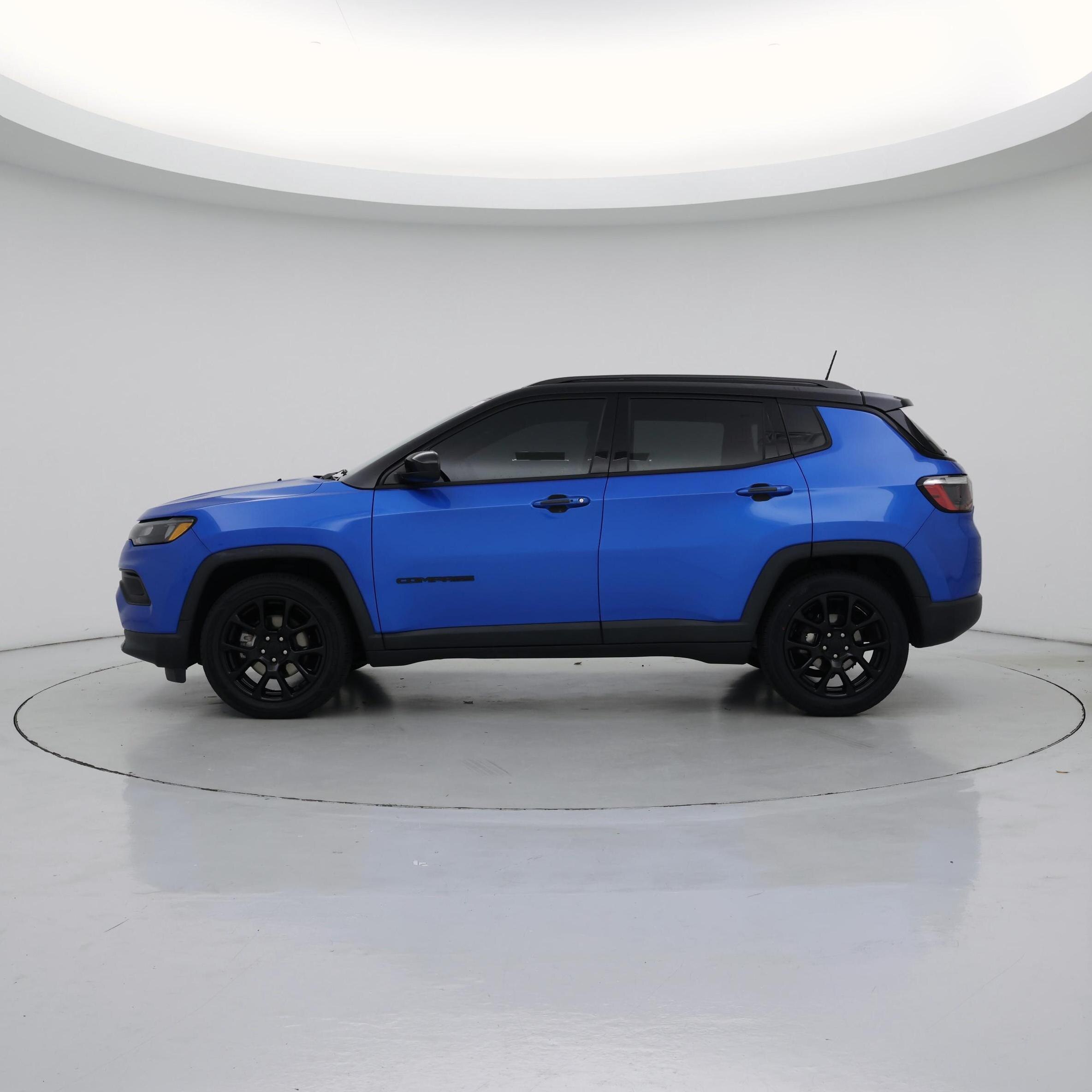 Thumbnail: 2022 Jeep Compass - 3