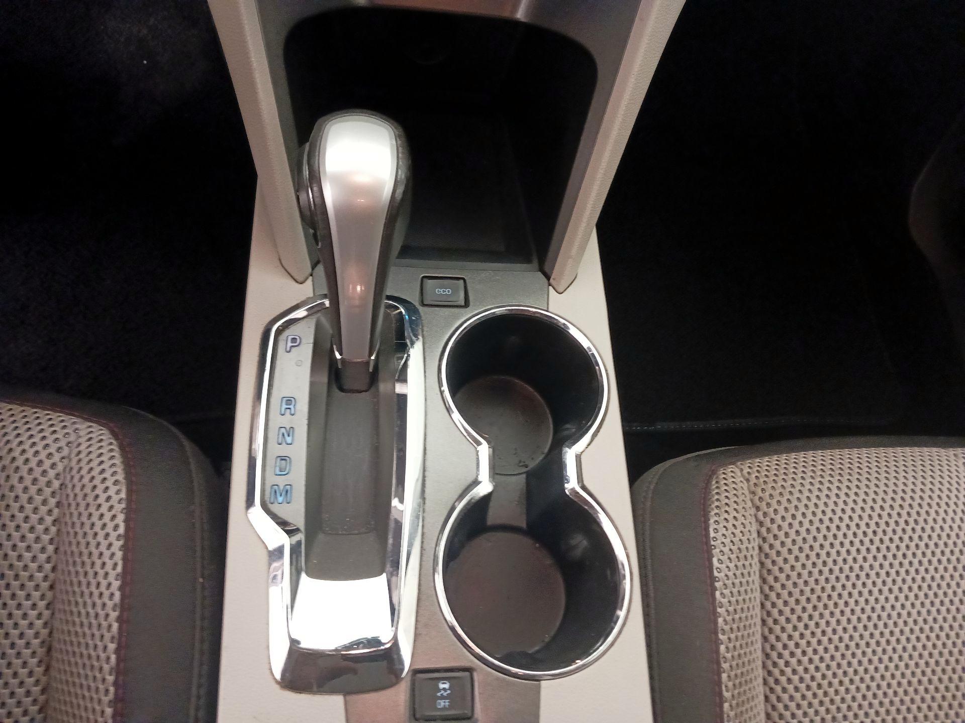 Thumbnail: 2015 Chevrolet Equinox - 17