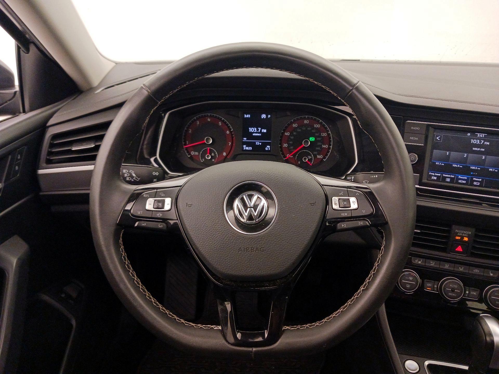 Thumbnail: 2021 Volkswagen Jetta - 10