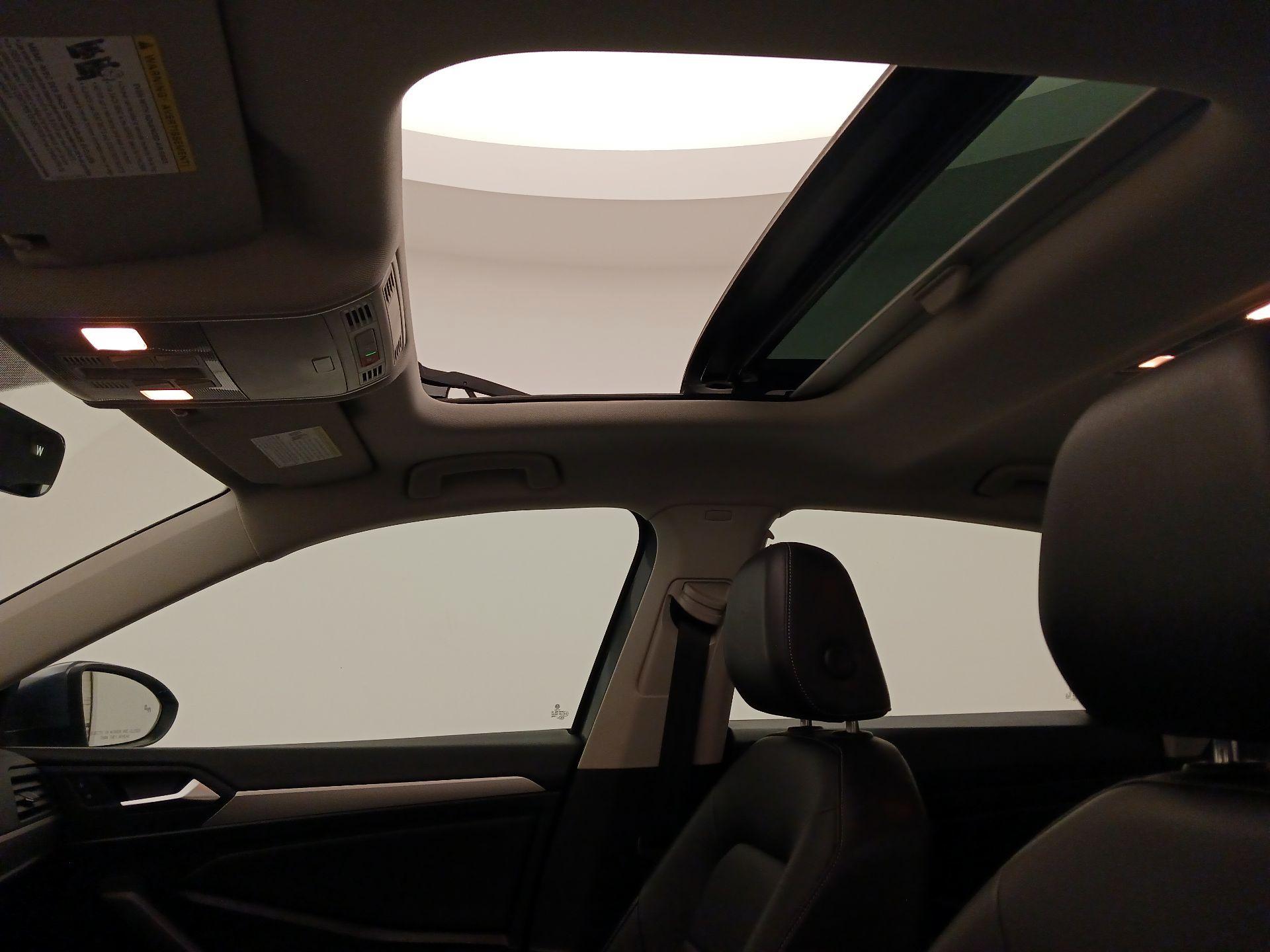 Thumbnail: 2021 Volkswagen Jetta - 19