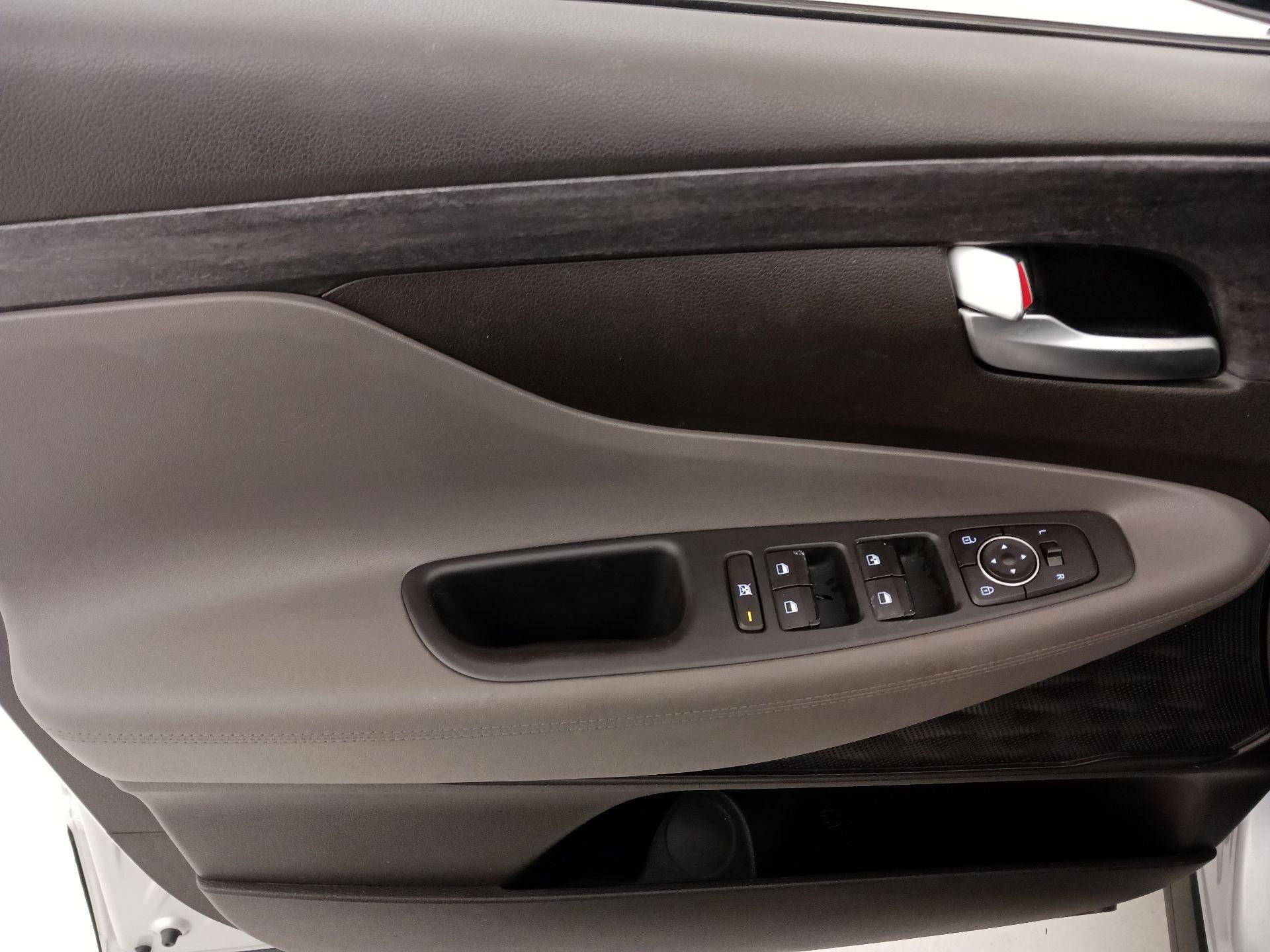 Thumbnail: 2020 Hyundai Santa Fe - 12
