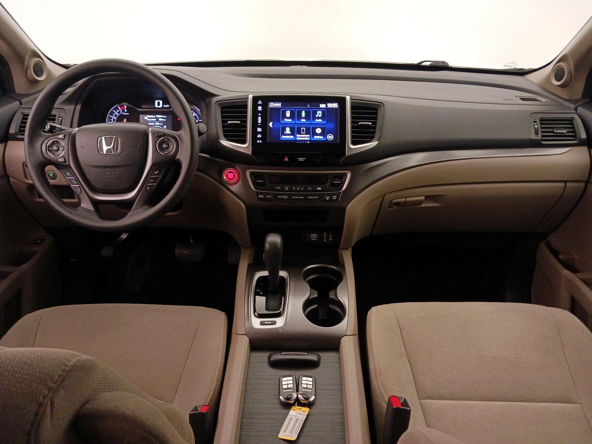 Thumbnail: 2018 Honda Pilot - 9