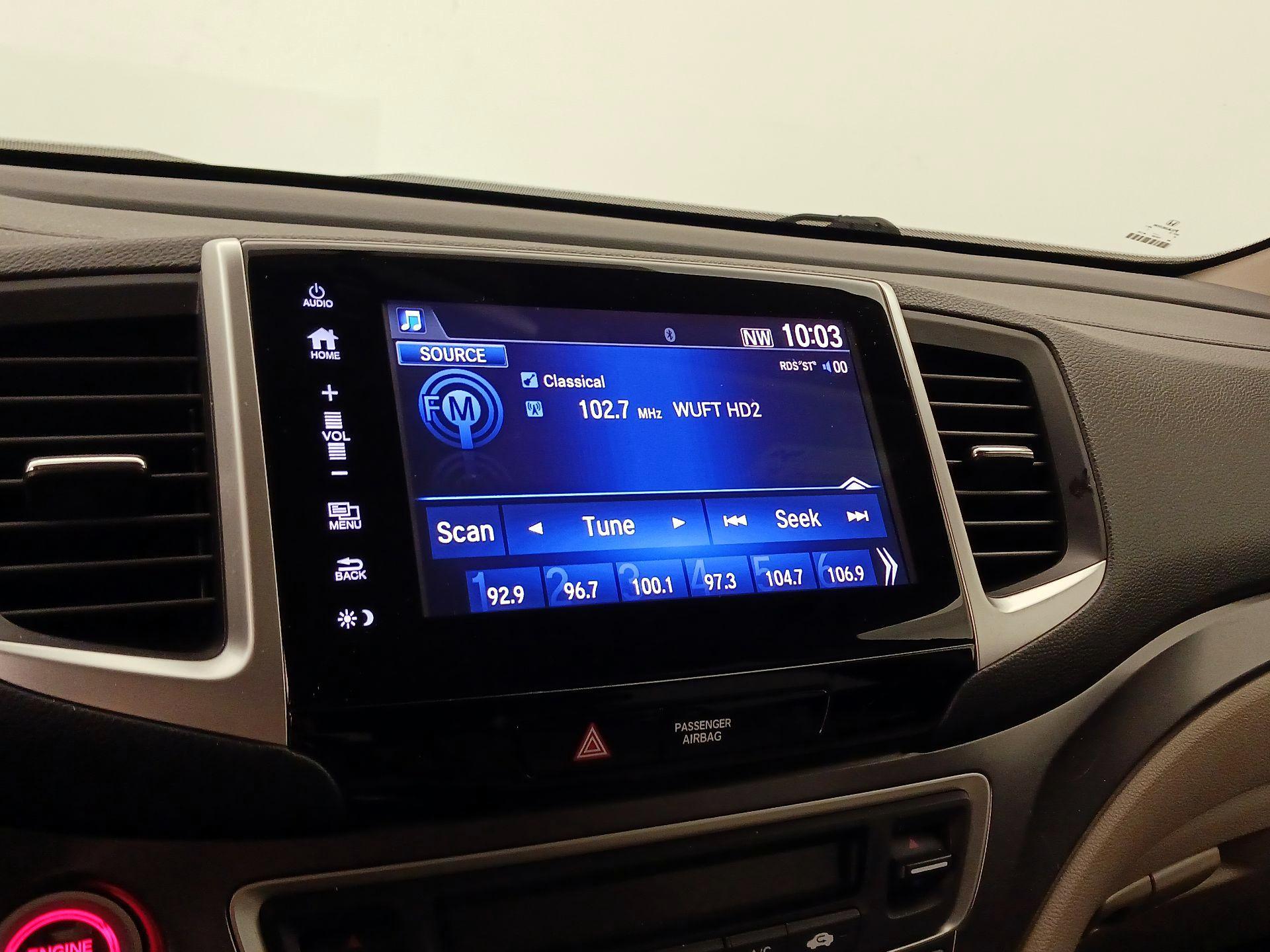 Thumbnail: 2018 Honda Pilot - 15