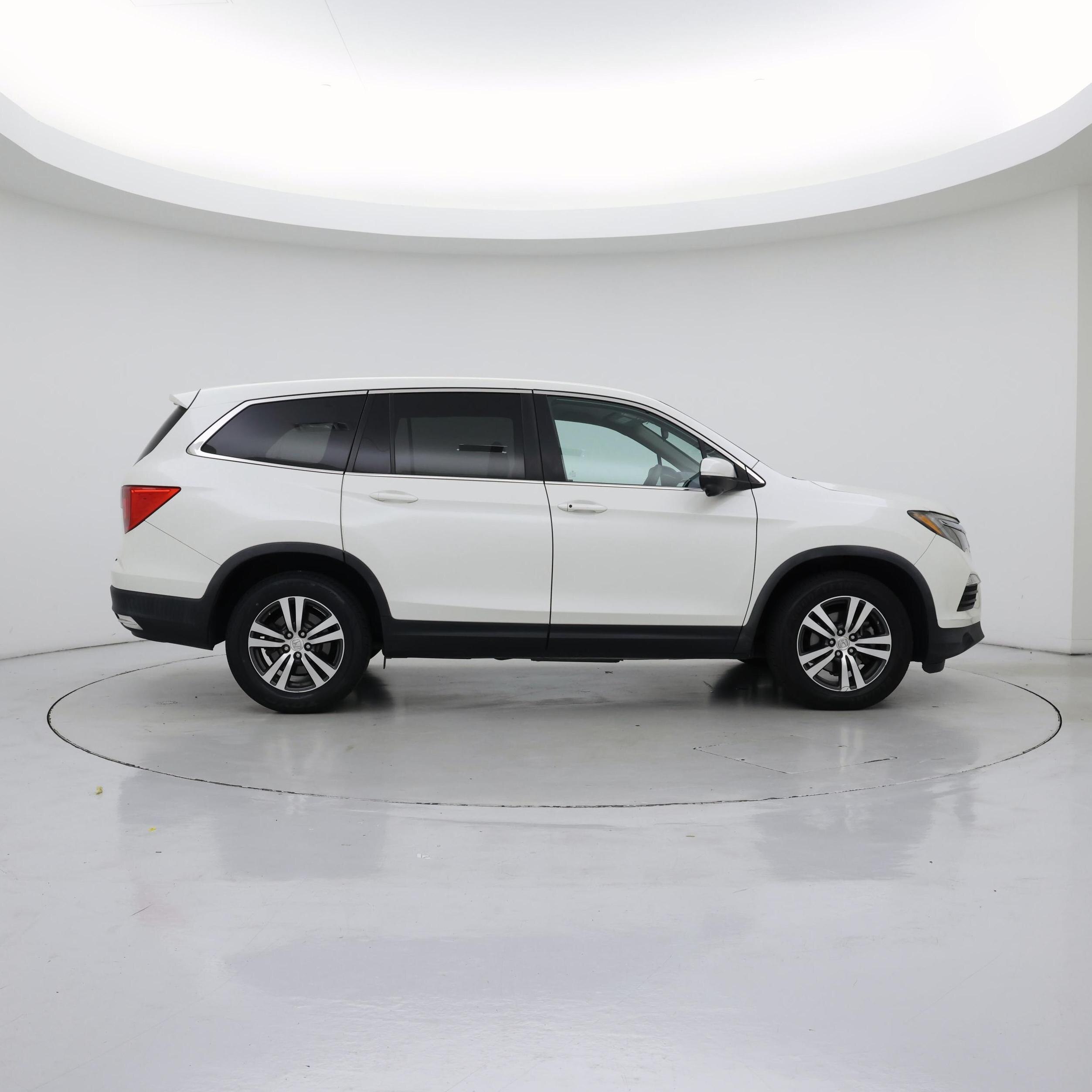 Thumbnail: 2018 Honda Pilot - 7