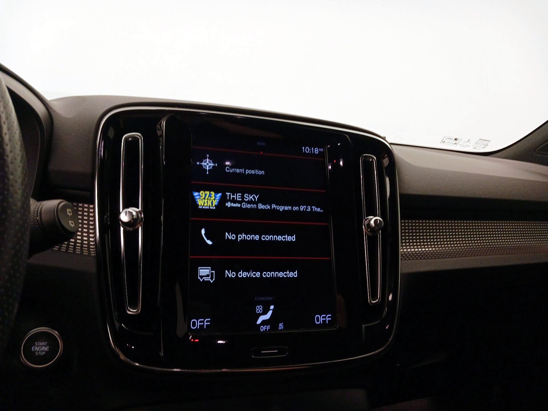 Thumbnail: 2020 Volvo XC40 - 16
