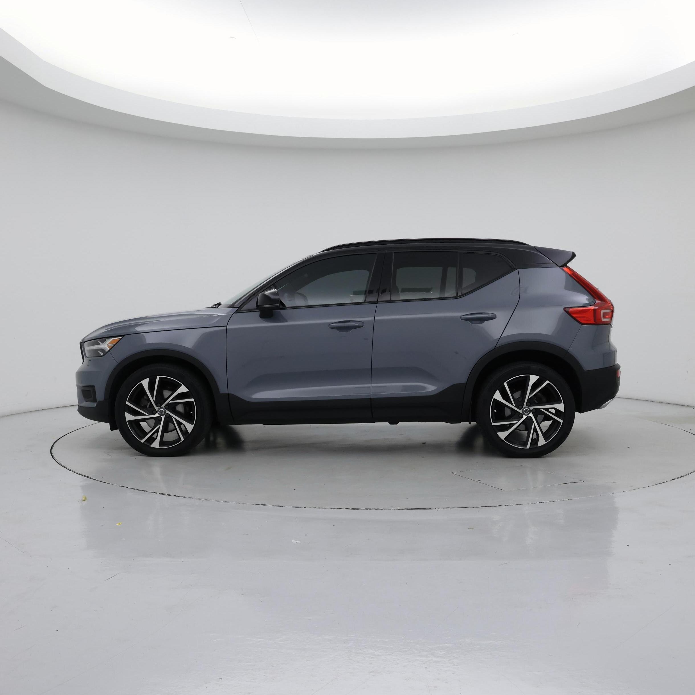 Thumbnail: 2020 Volvo XC40 - 3