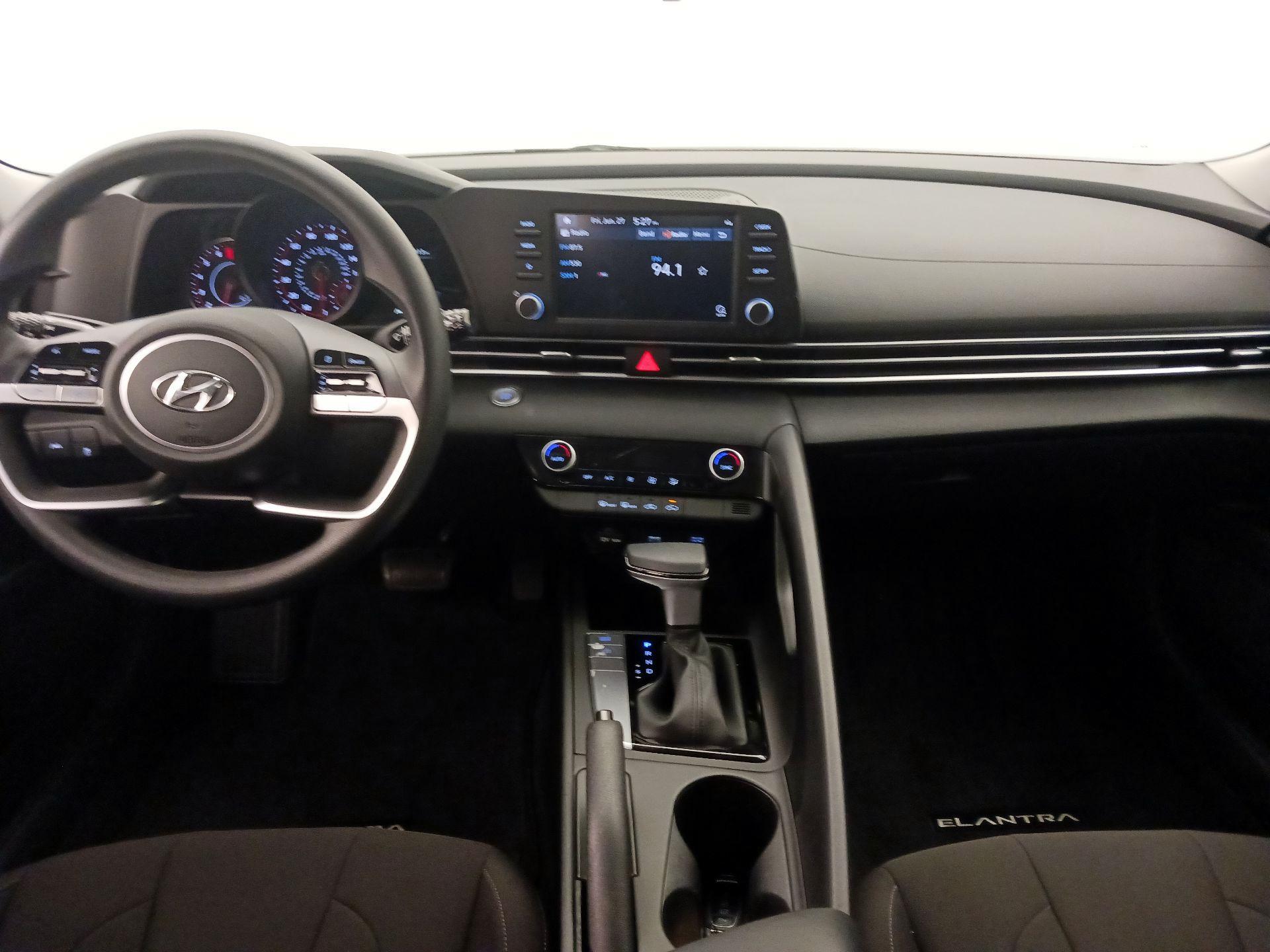 Thumbnail: 2023 Hyundai Elantra - 9
