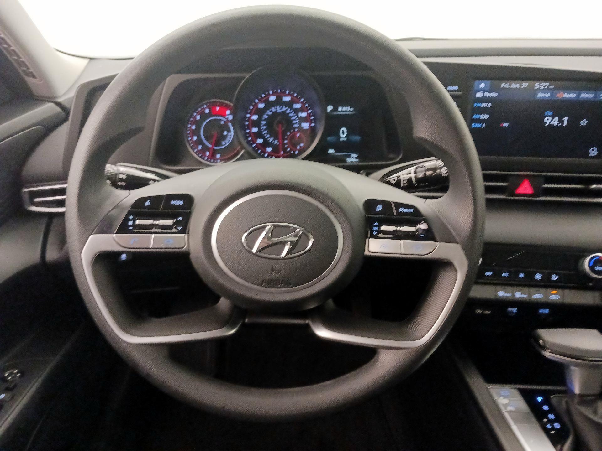 Thumbnail: 2023 Hyundai Elantra - 10