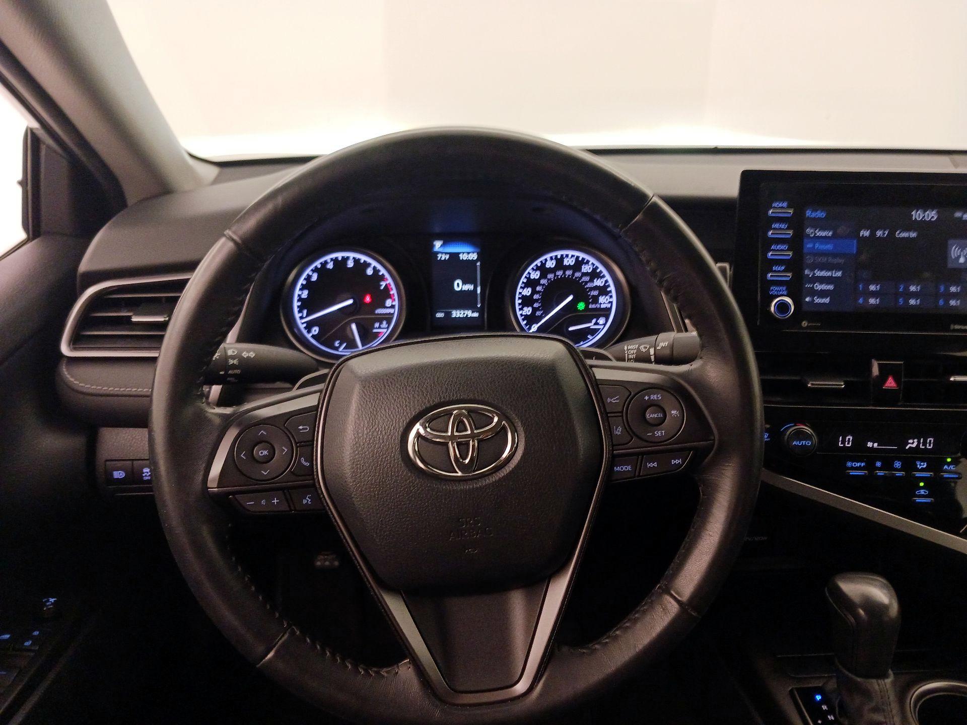Thumbnail: 2022 Toyota Camry - 10
