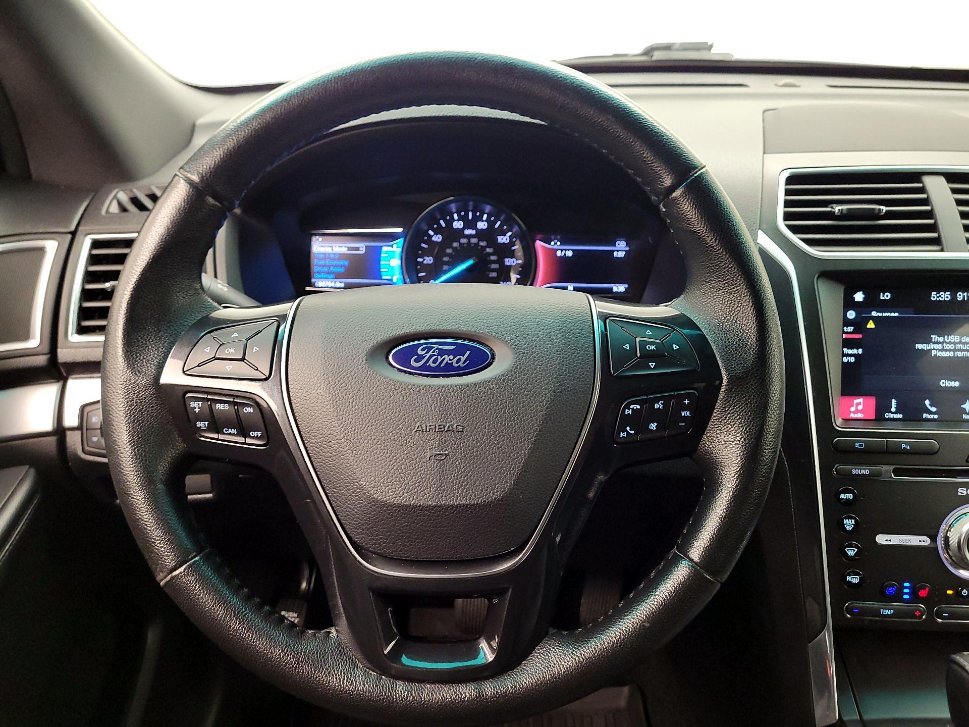 Thumbnail: 2017 Ford Explorer - 10