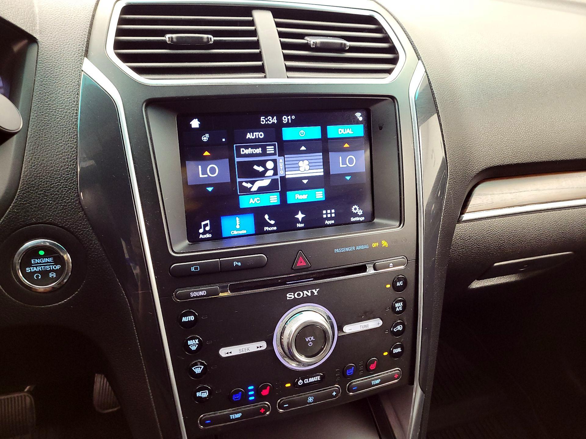Thumbnail: 2017 Ford Explorer - 16