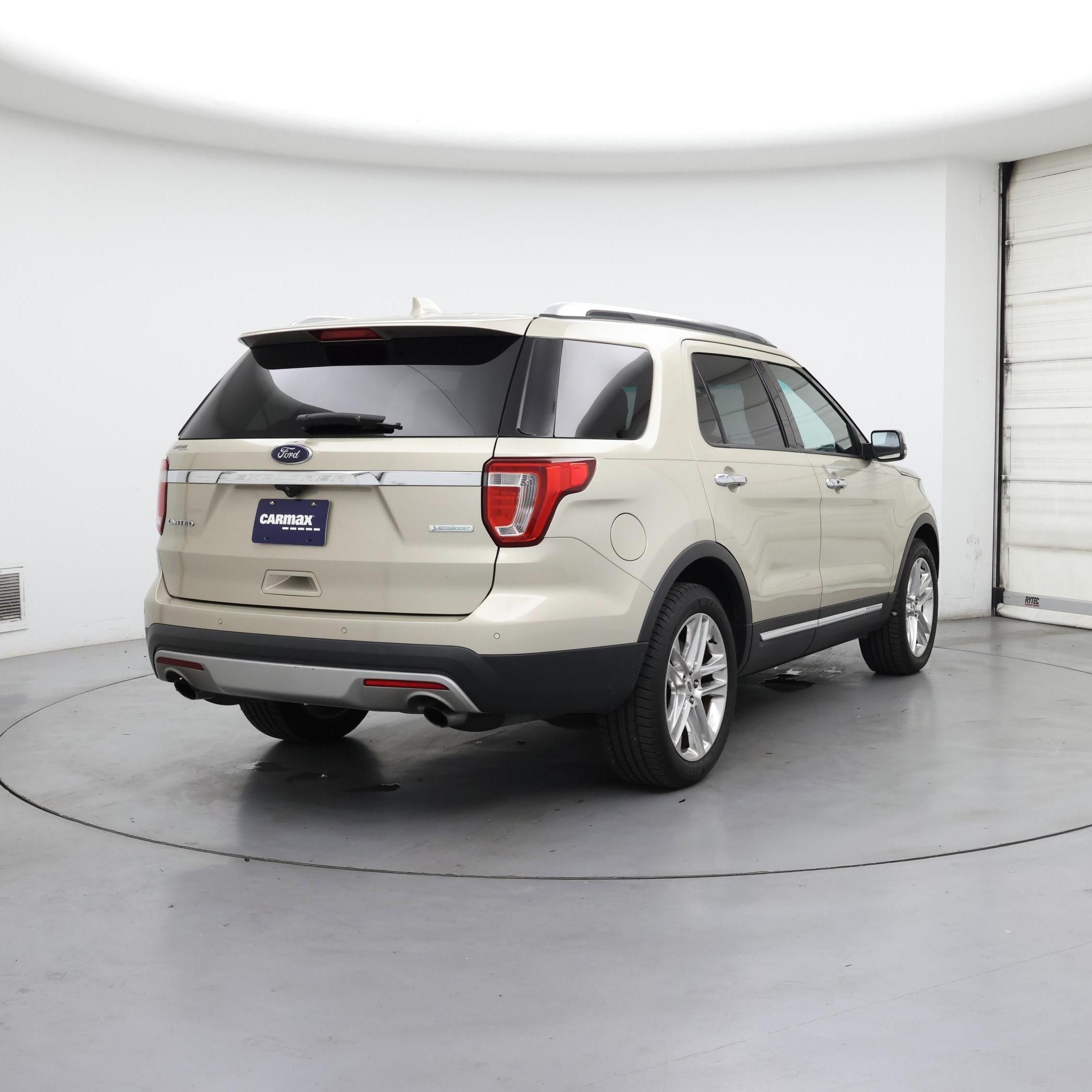 Thumbnail: 2017 Ford Explorer - 8