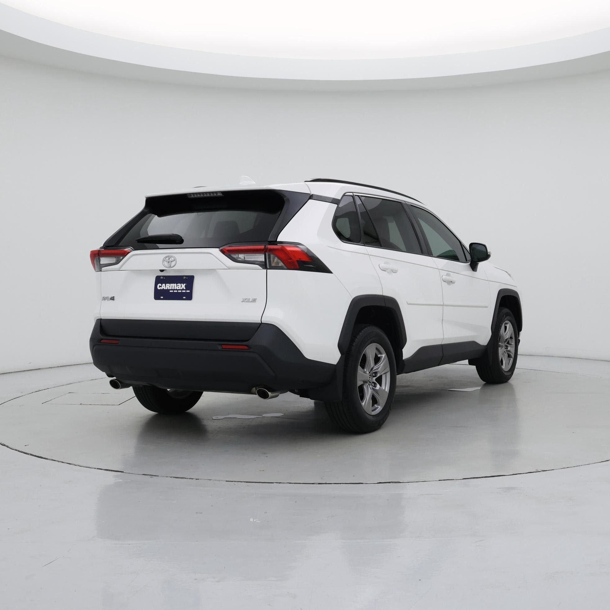 Thumbnail: 2023 Toyota RAV4 - 8