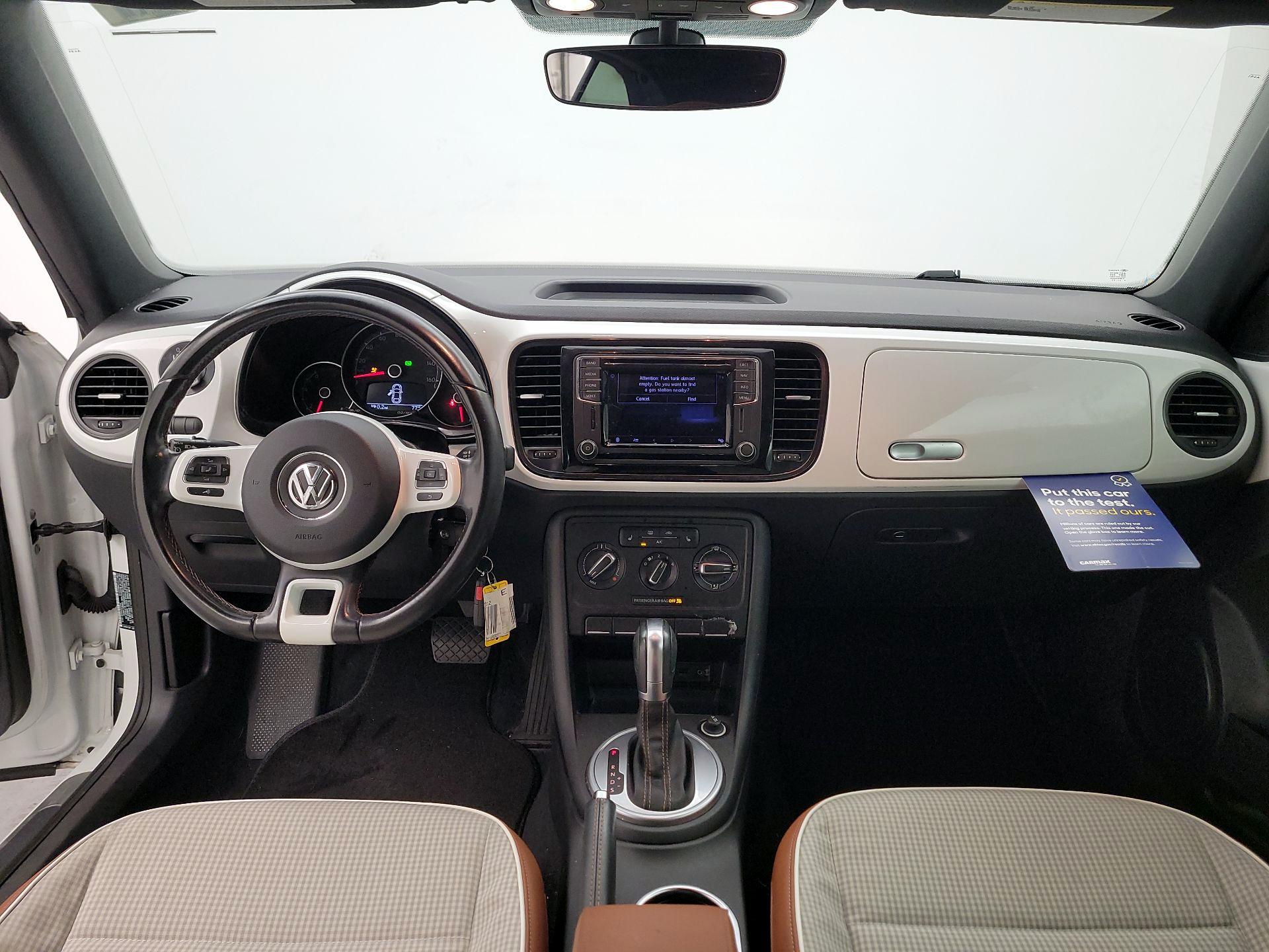 Thumbnail: 2017 Volkswagen Beetle - 9