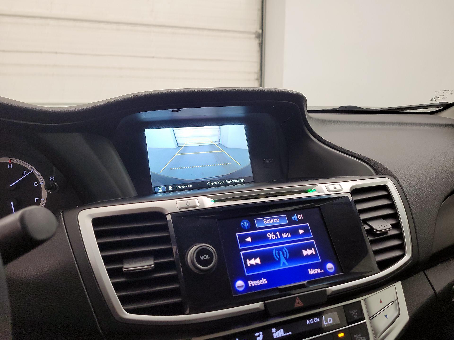Thumbnail: 2015 Honda Accord - 14