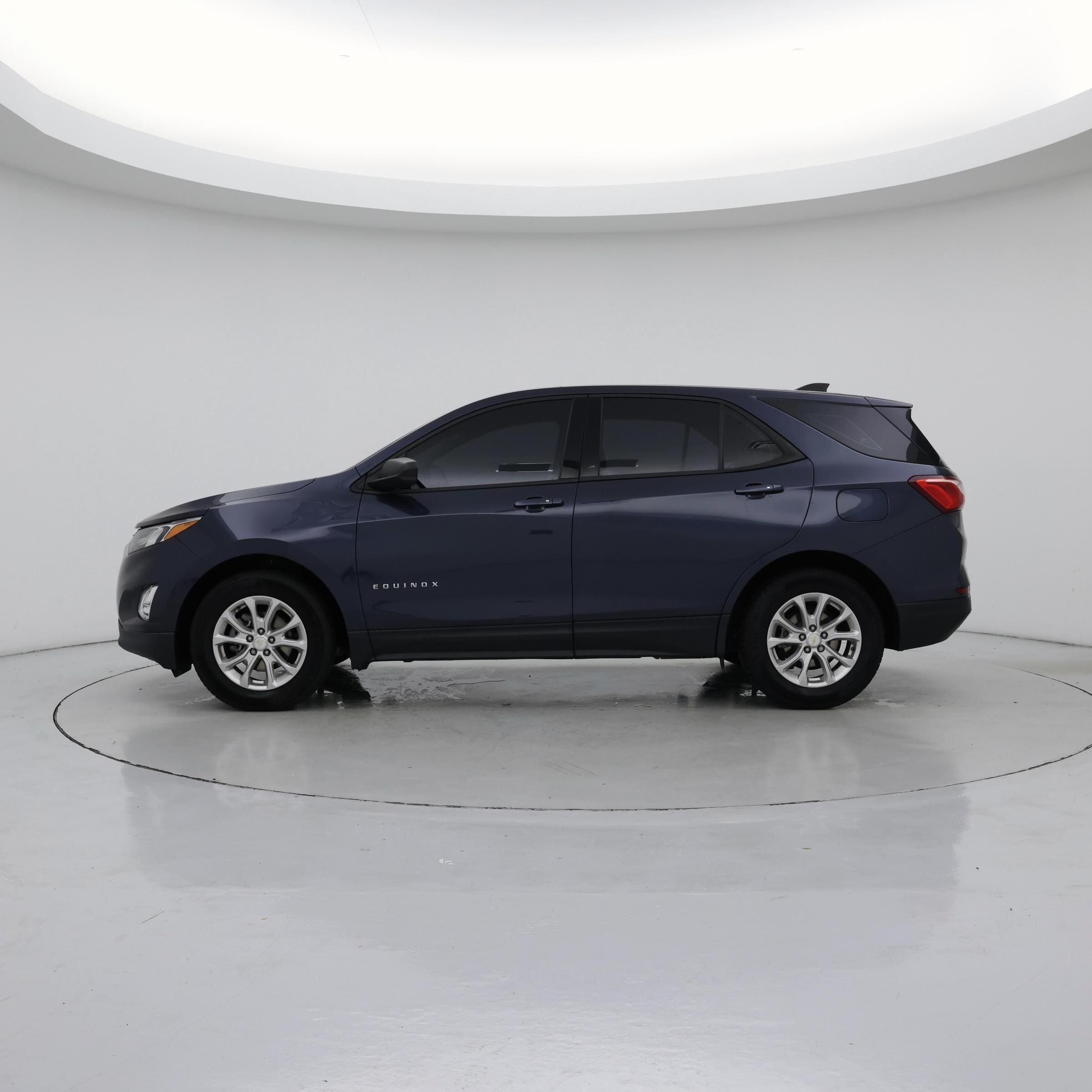 Thumbnail: 2019 Chevrolet Equinox - 3
