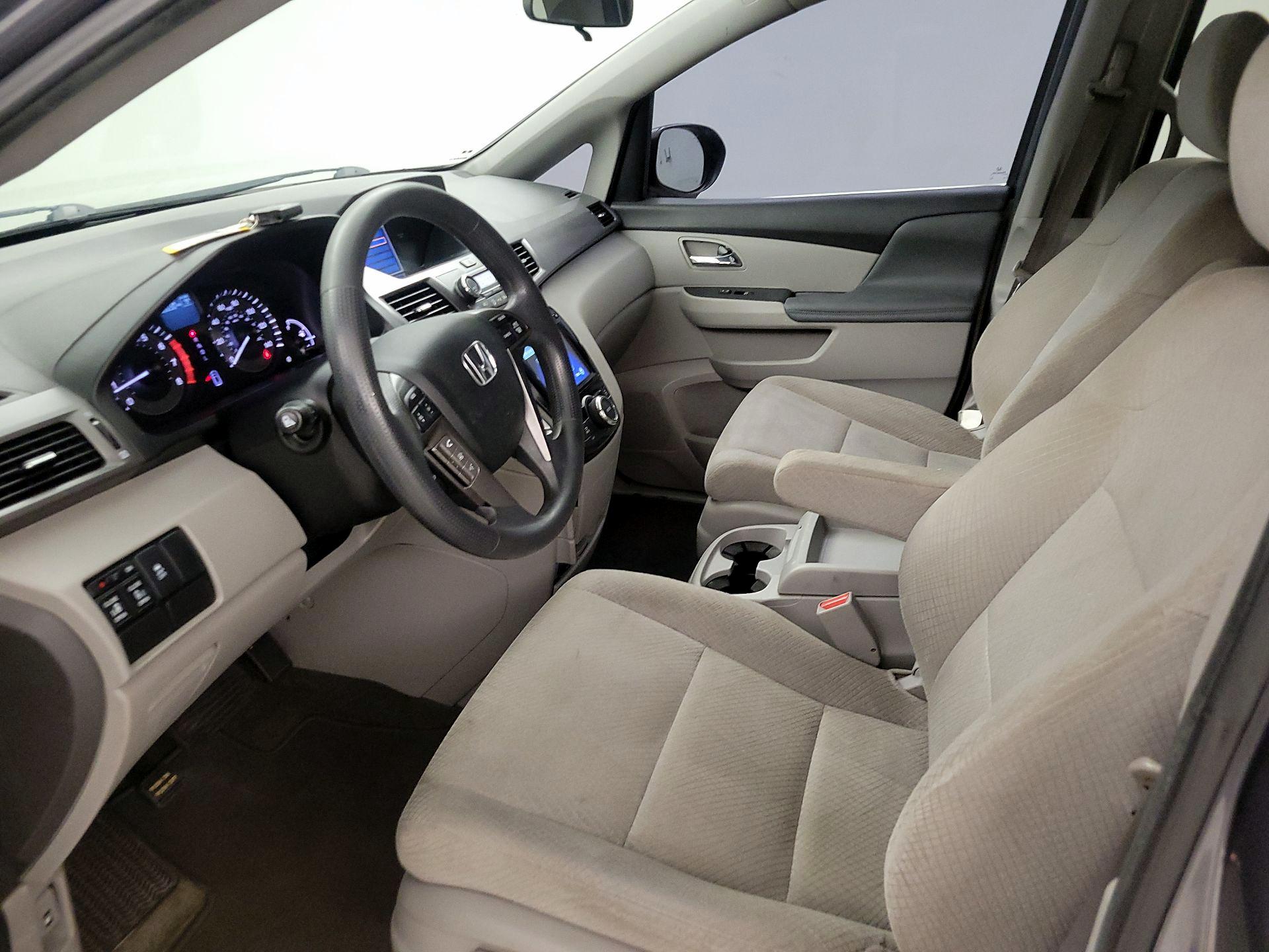 Thumbnail: 2014 Honda Odyssey - 11