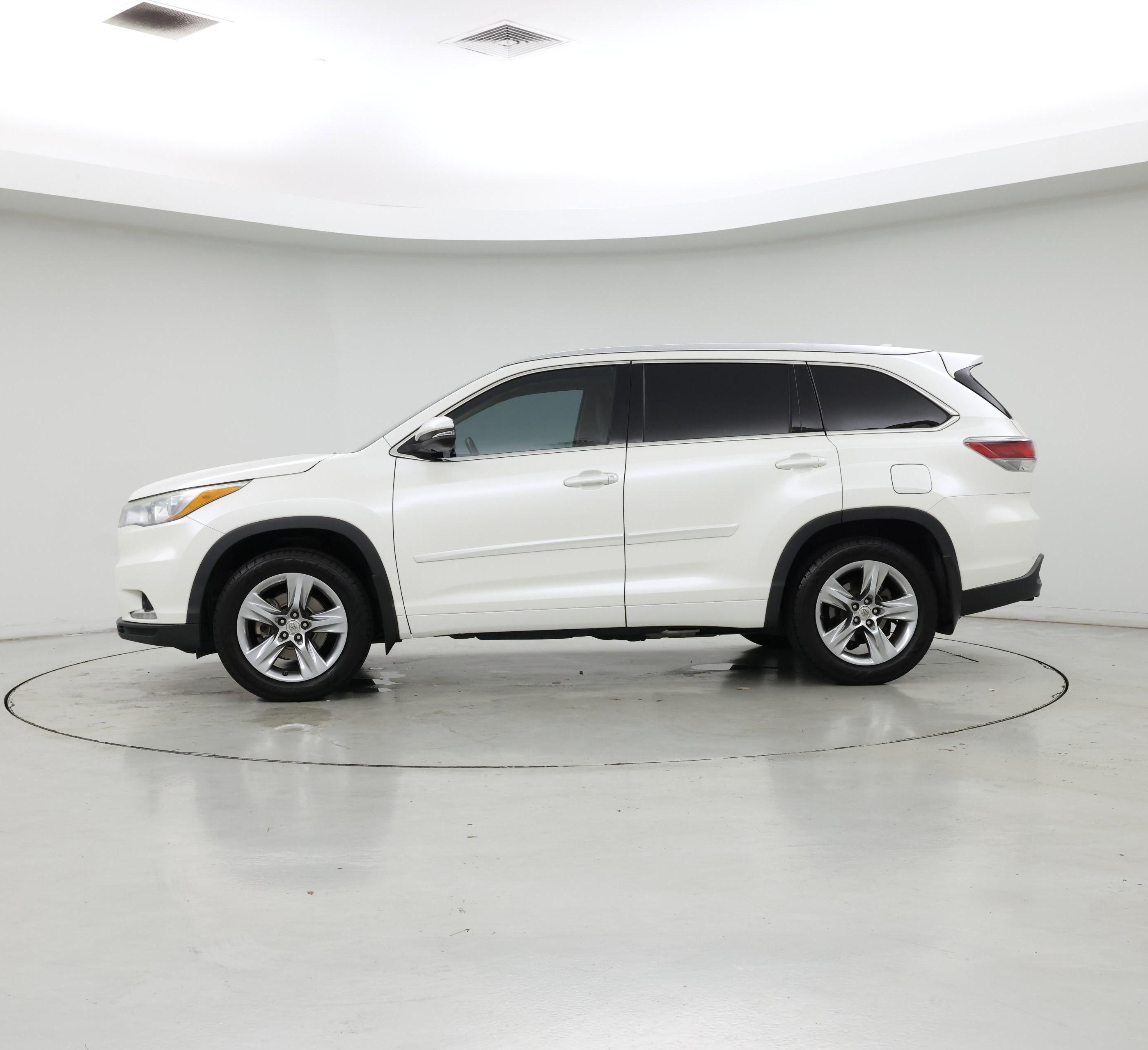 Thumbnail: 2014 Toyota Highlander - 3