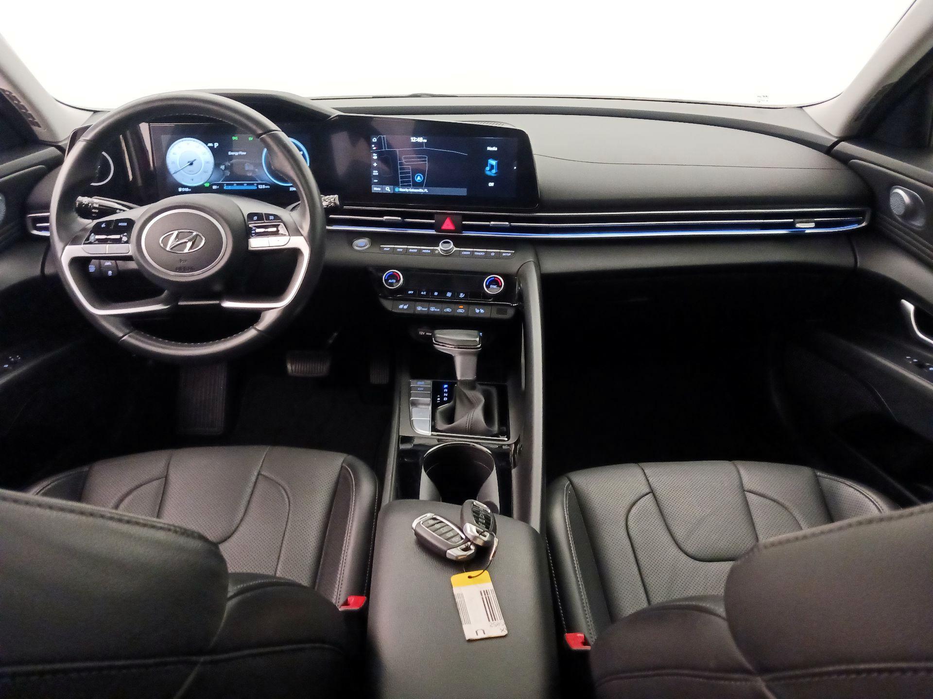 Thumbnail: 2023 Hyundai Elantra - 9