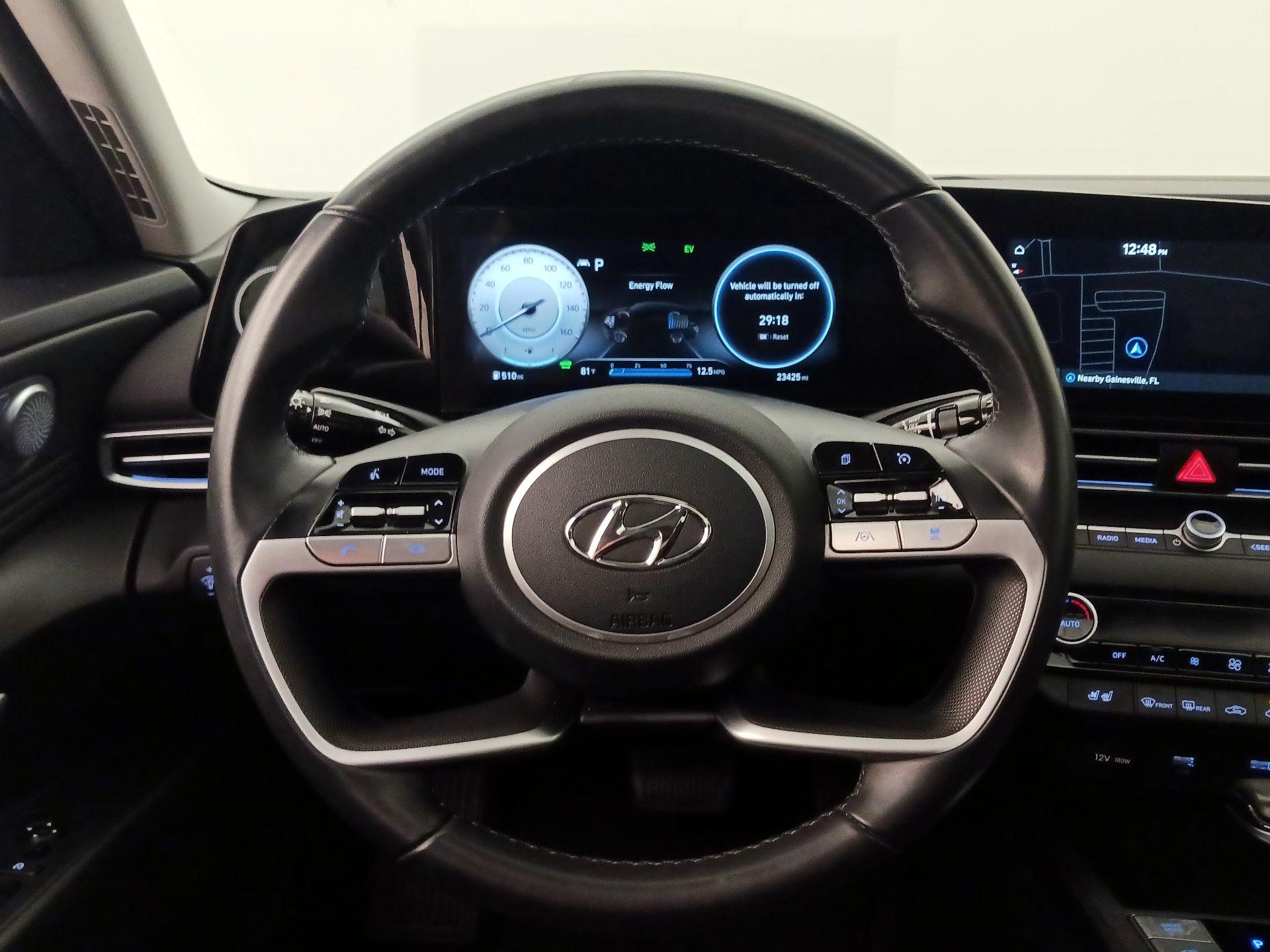 Thumbnail: 2023 Hyundai Elantra - 10