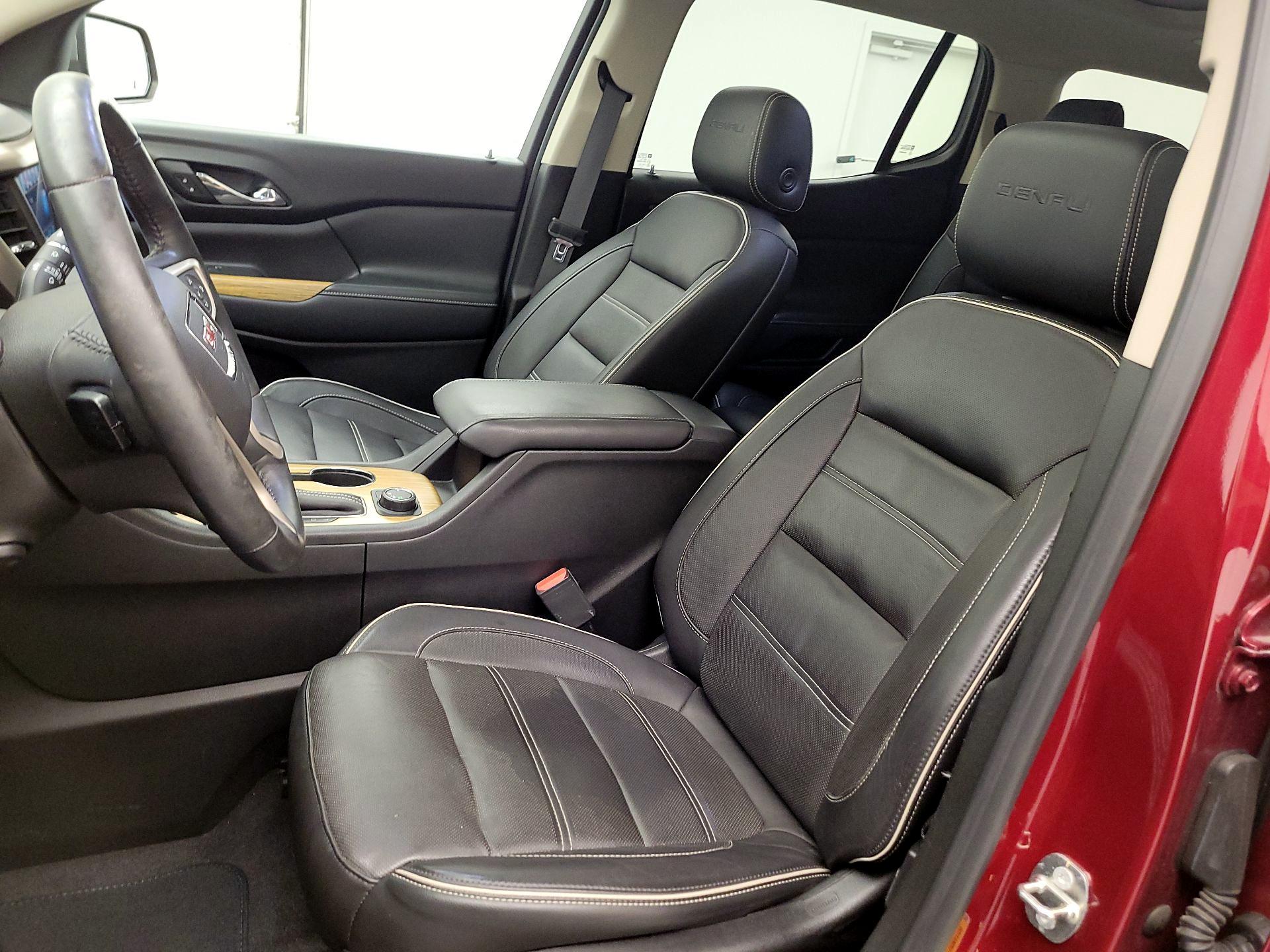 Thumbnail: 2017 GMC Acadia - 11