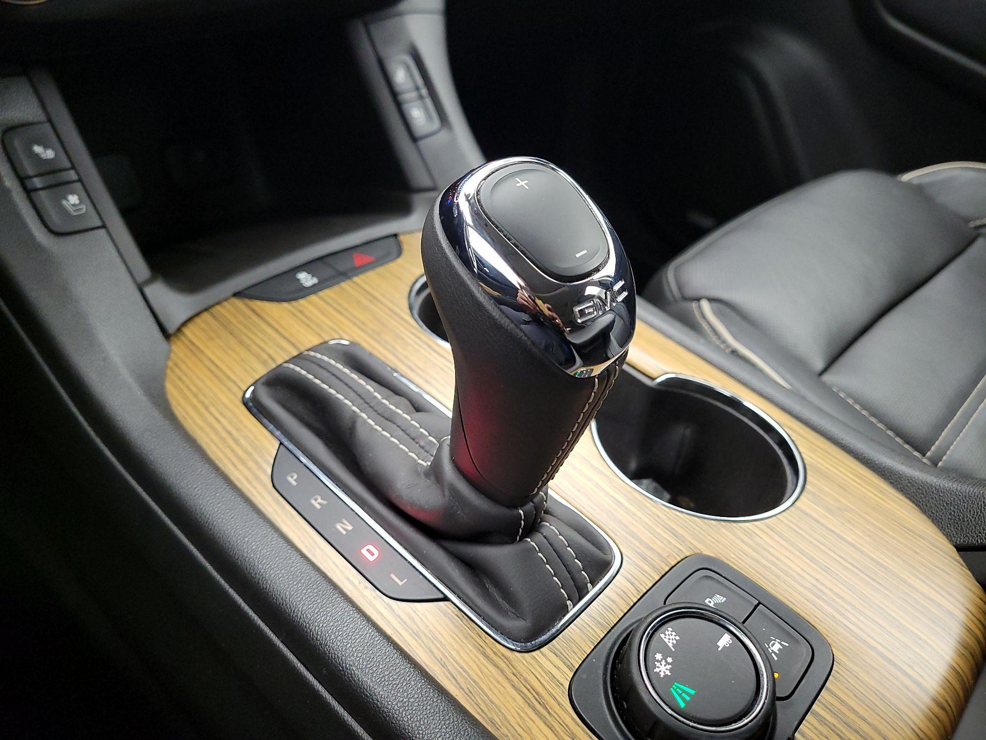 Thumbnail: 2017 GMC Acadia - 17