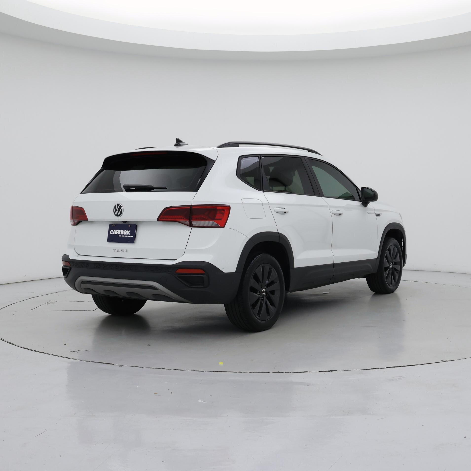 Thumbnail: 2023 Volkswagen Taos - 8